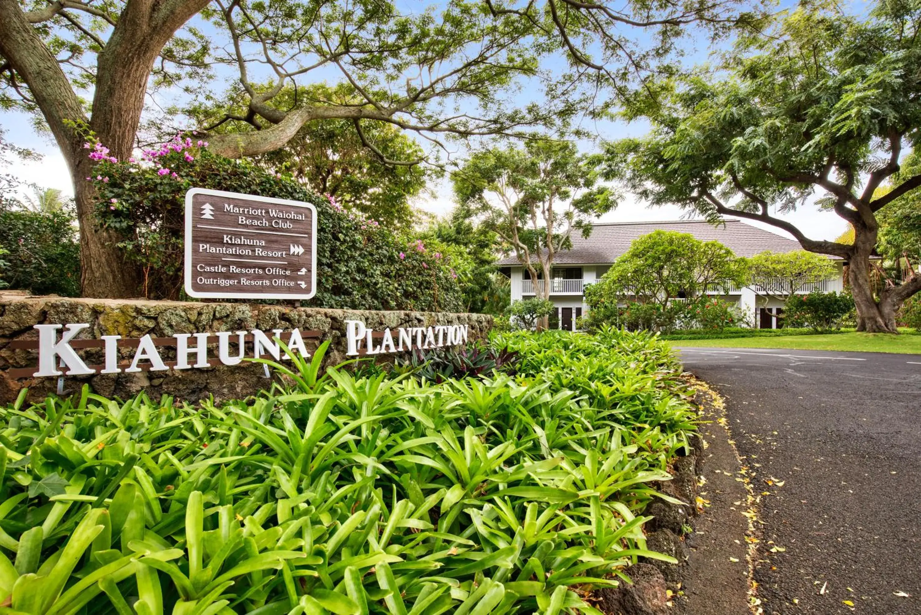 Property building in Kiahuna Plantation Resort Kauai by OUTRIGGER Property building in Kiahuna Plantation Resort Kauai by OUTRIGGER