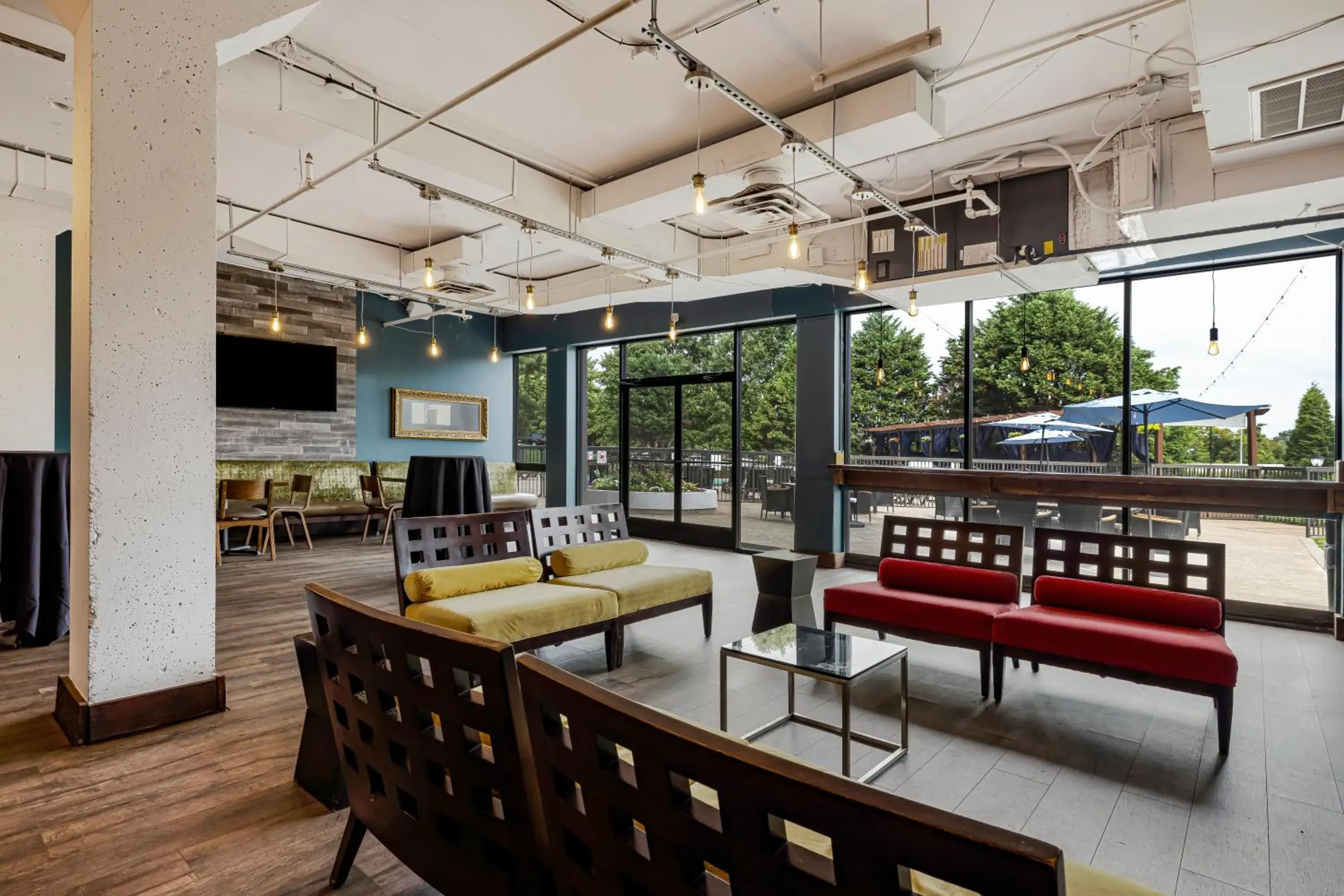 Restaurant/places to eat in Hotel Preston Nashville Airport Restaurant/places to eat in Hotel Preston Nashville Airport