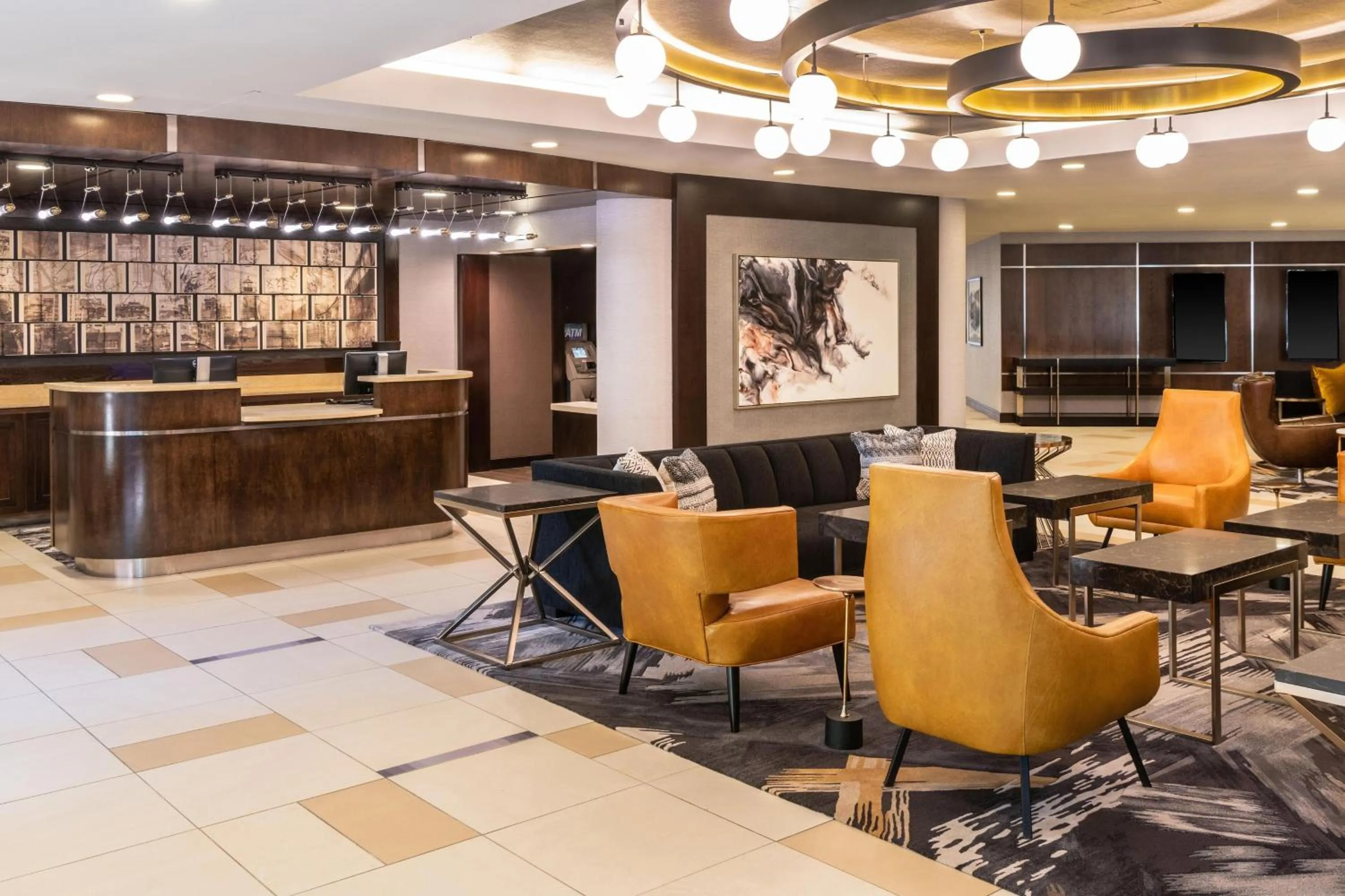 Lobby or reception in Sheraton Ann Arbor Hotel