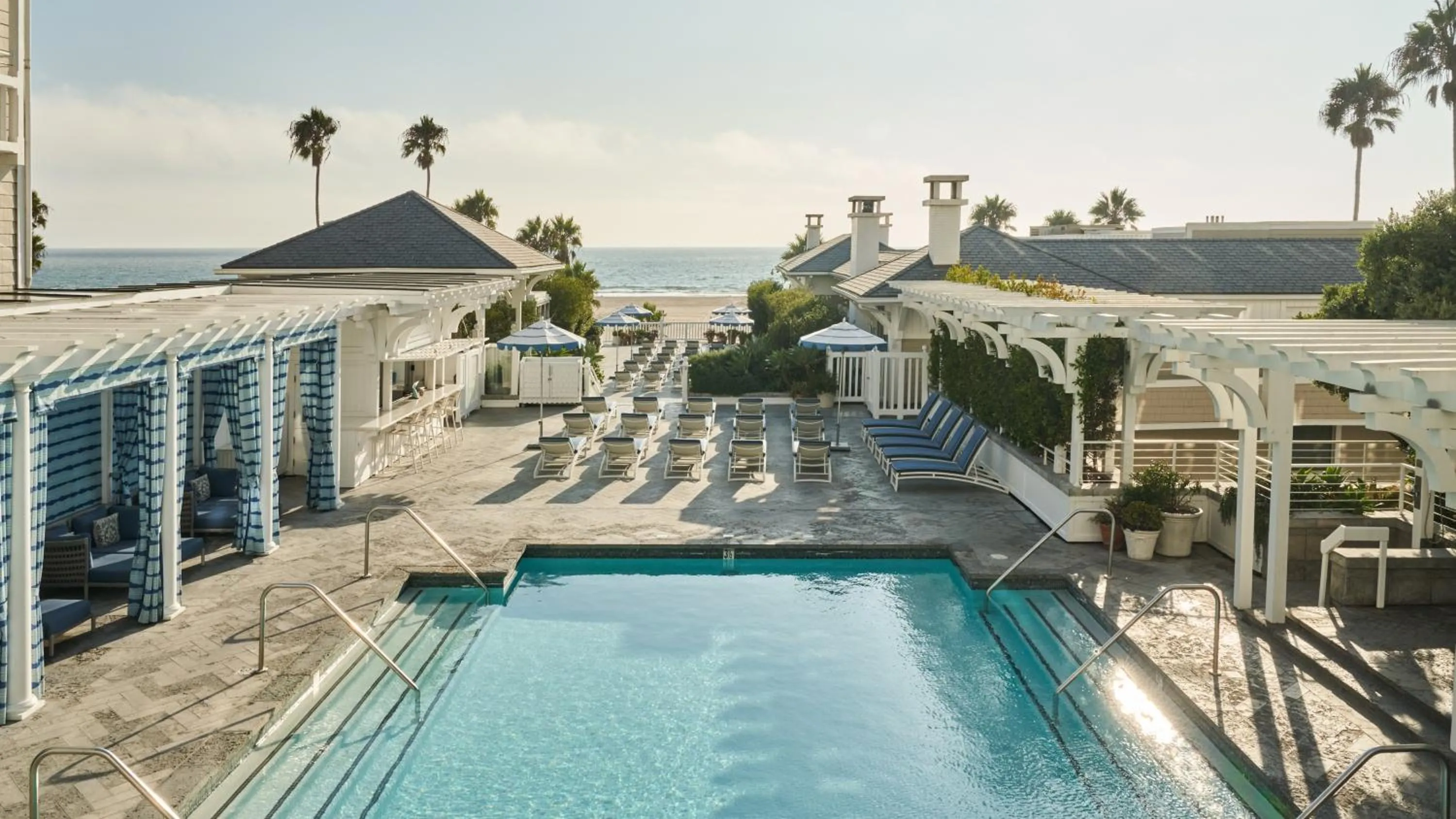 Swimming pool in Shutters On The Beach