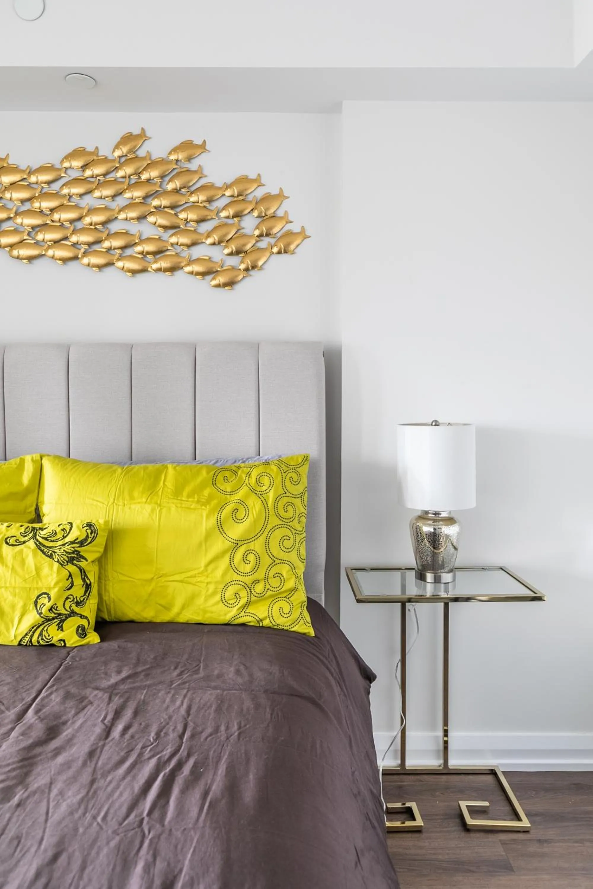 Bed in GLOBALSTAY Charming Yorkville Aprt