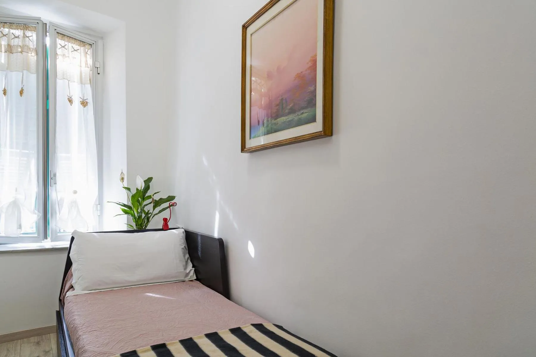 Bedroom, Bed in Casa Rosa al Molo by Wonderful Italy