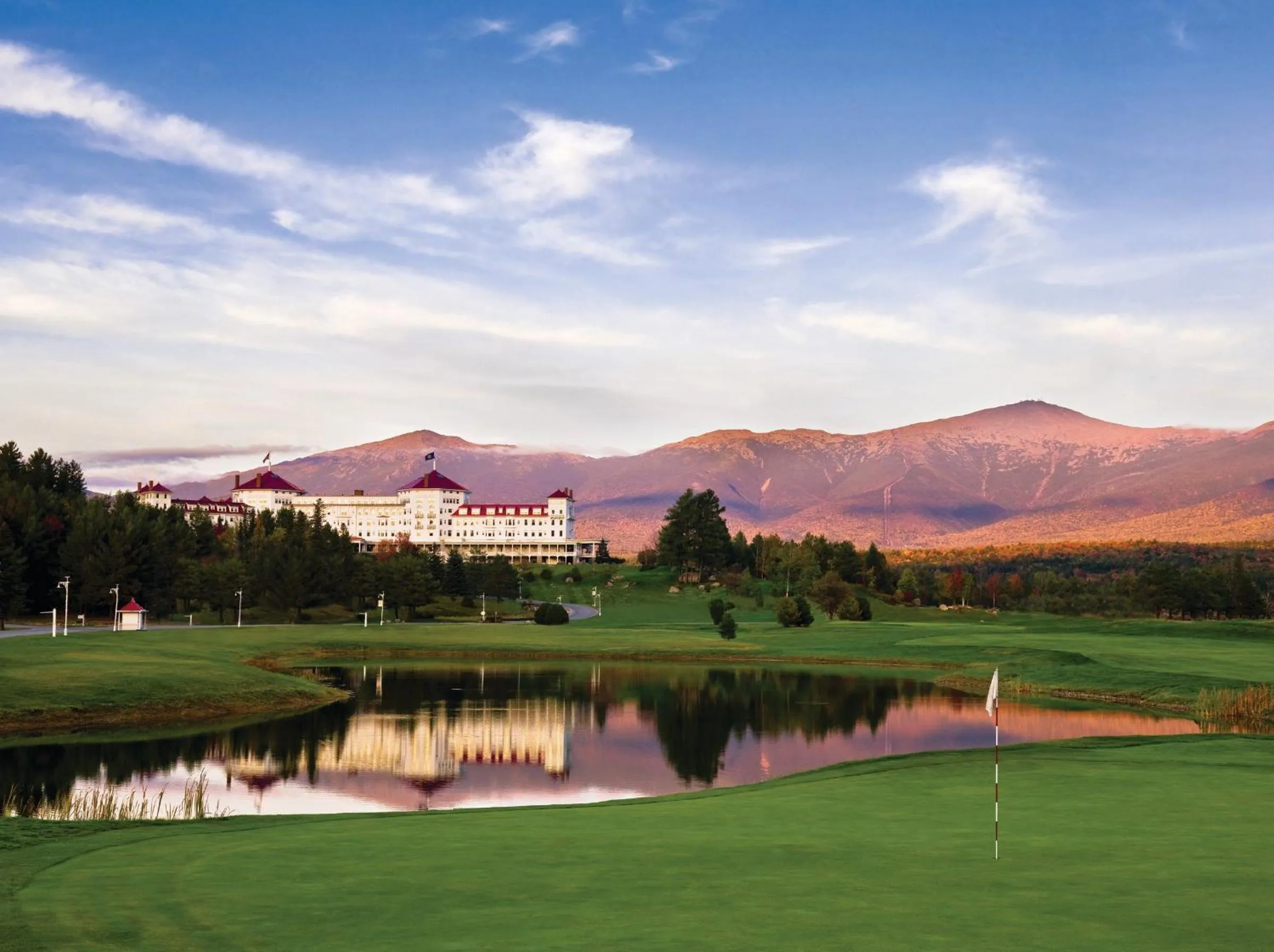 Property building in Omni Mount Washington Resort & Spa