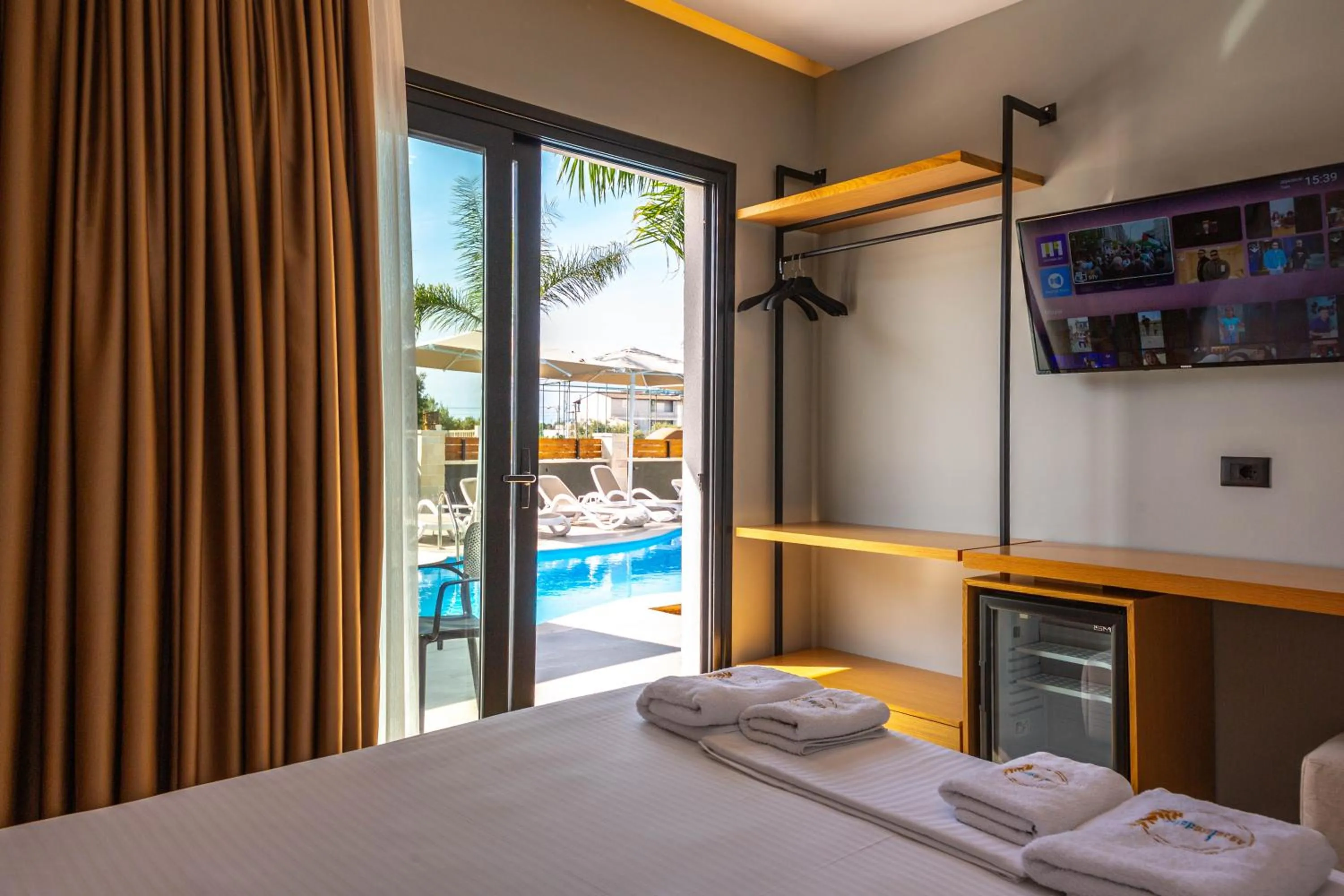  Double Room with Direct Pool Access in Absolute Hotel Ksamil