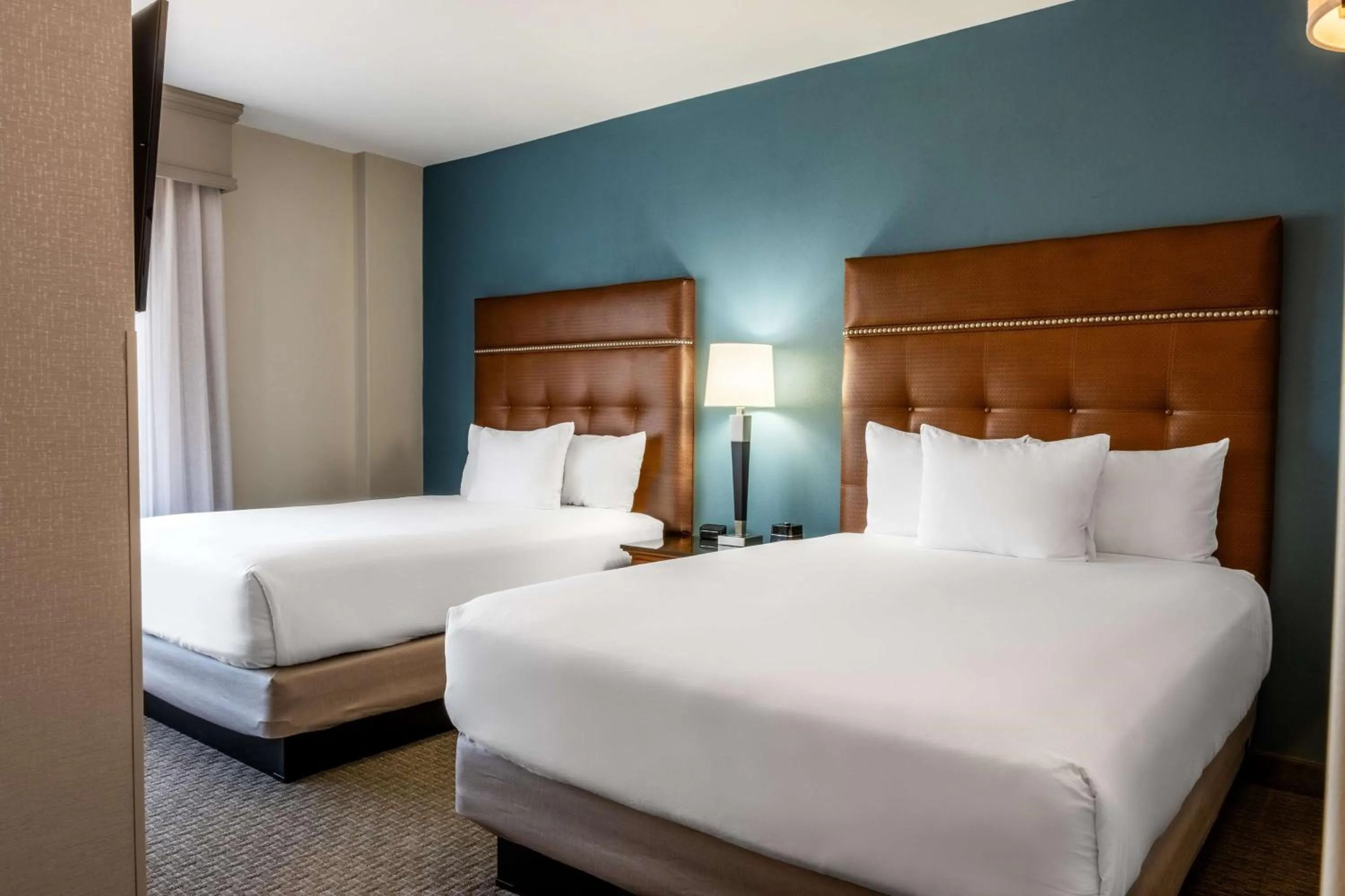 Bedroom, Bed in Drury Plaza Hotel Broadview Wichita