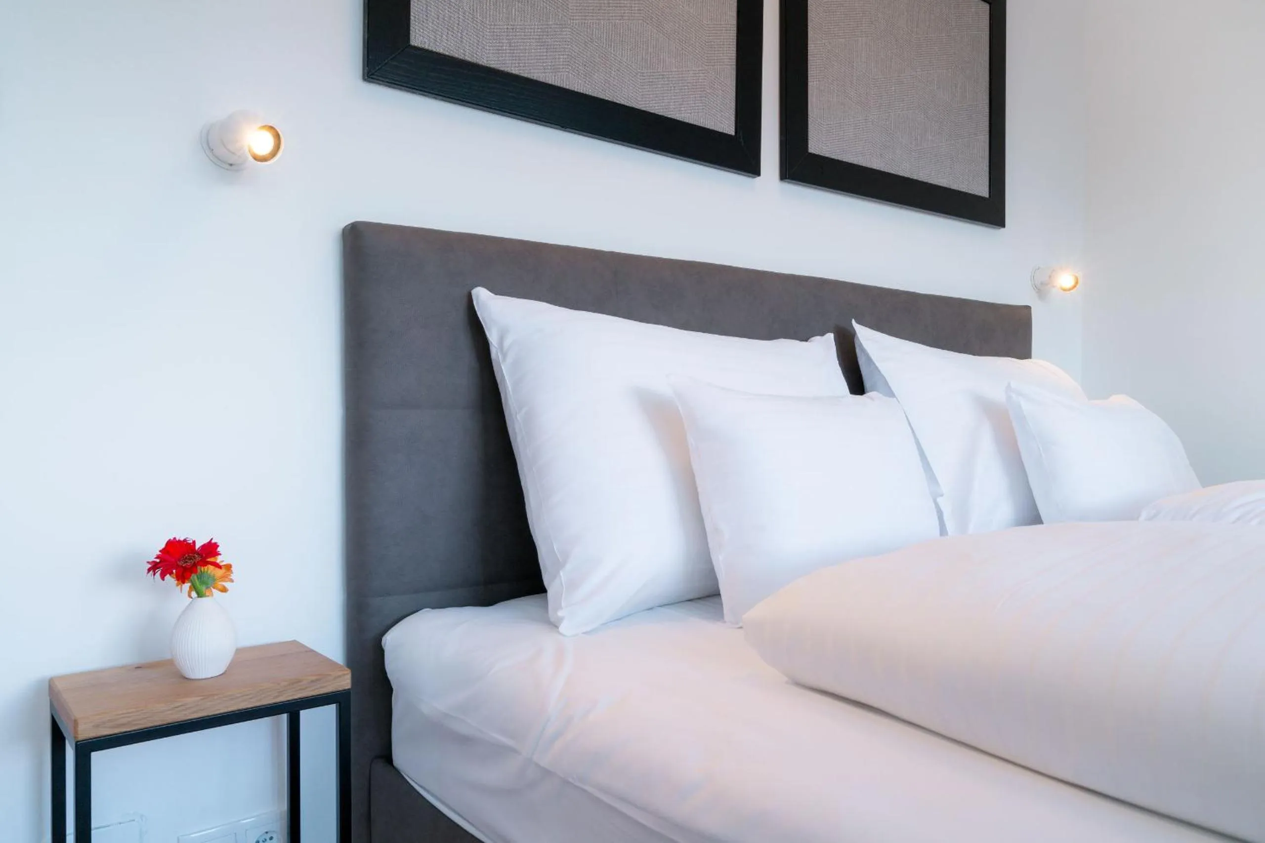 Bed in Vienna Residence, Hietzing - Schönbrunn