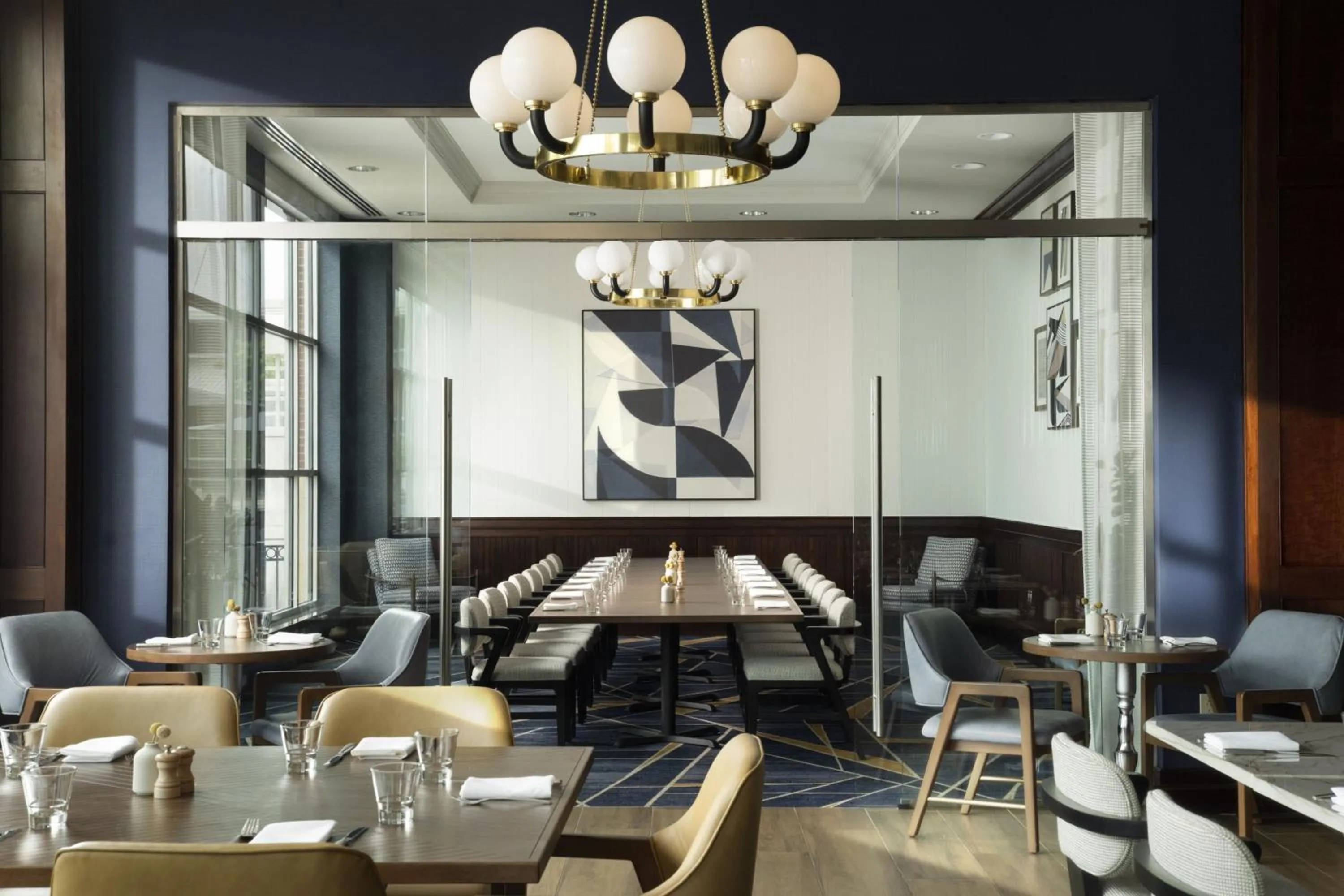 Restaurant/places to eat in Sheraton Erie Bayfront Hotel