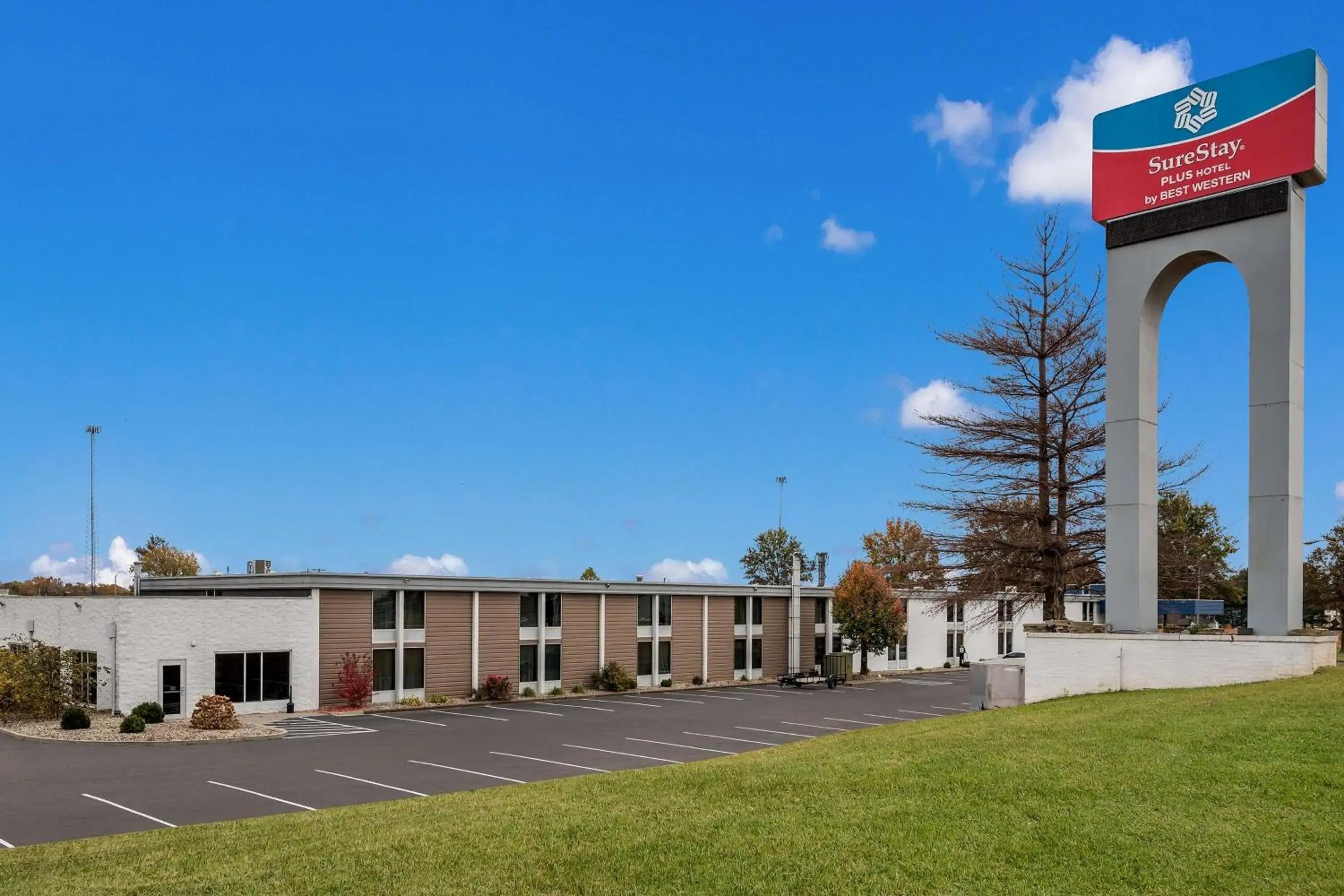 Property building in SureStay Plus Hotel by Best Western Jasper Property building in SureStay Plus Hotel by Best Western Jasper