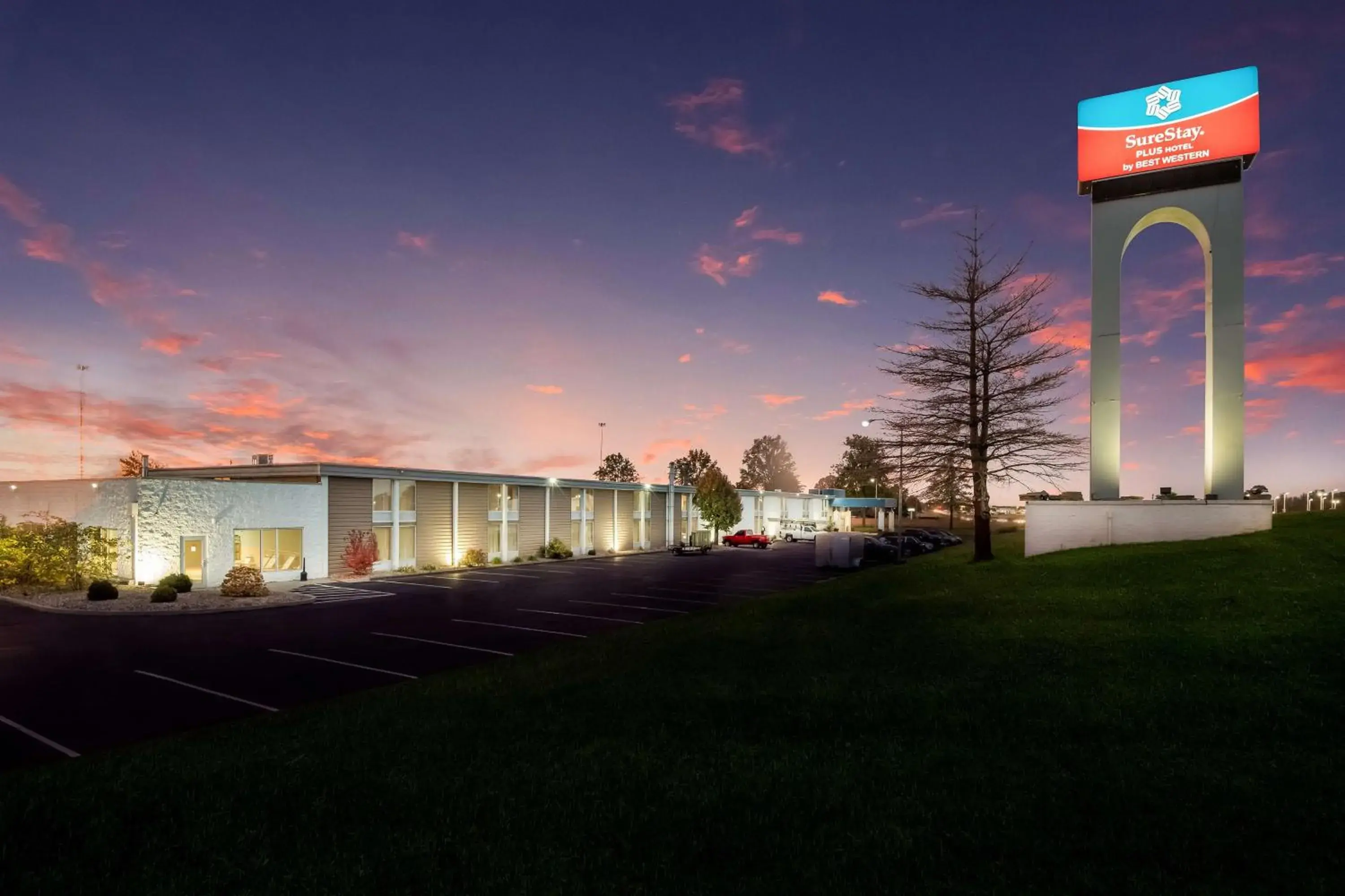 Property building in SureStay Plus Hotel by Best Western Jasper Property building in SureStay Plus Hotel by Best Western Jasper