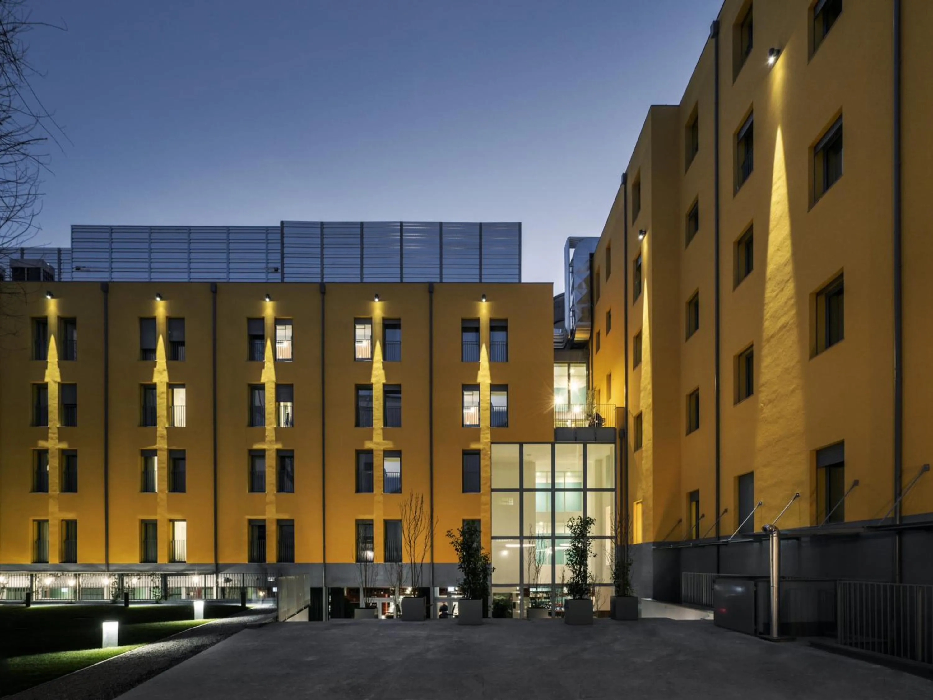 Property building in 21 House of Stories Città Studi