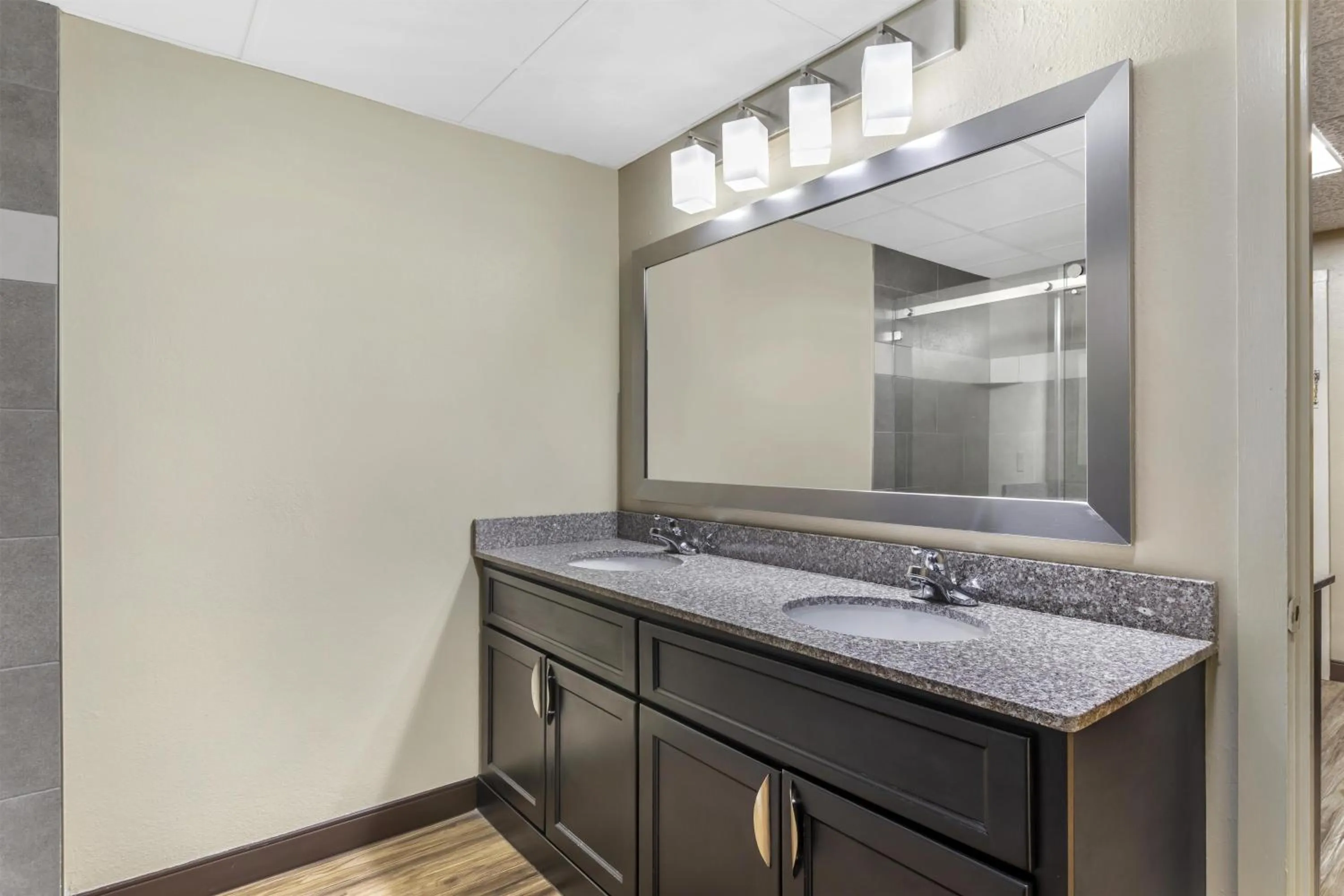 Bathroom in Best Western Plaza Inn