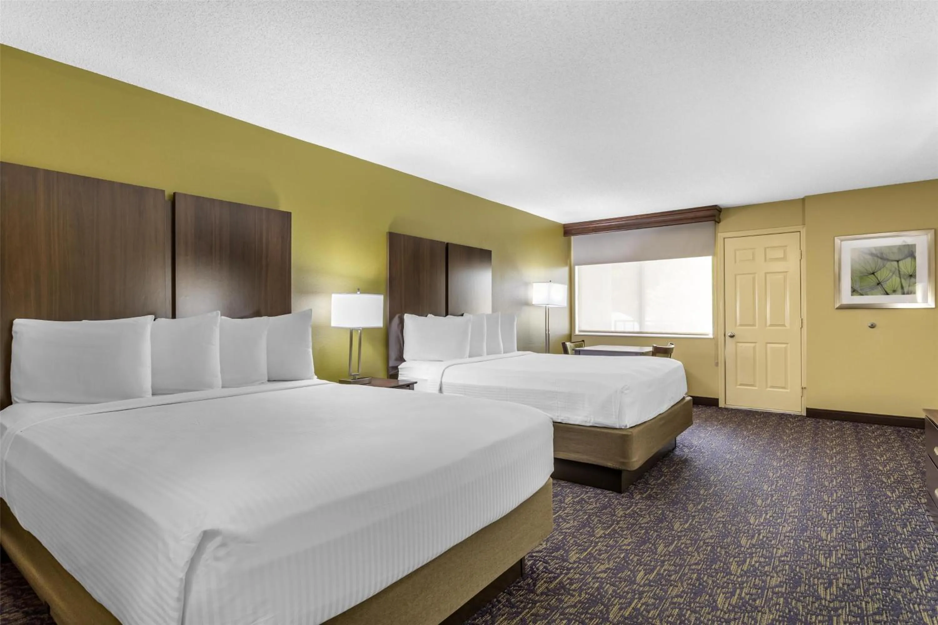 Bedroom, Bed in Best Western Plaza Inn