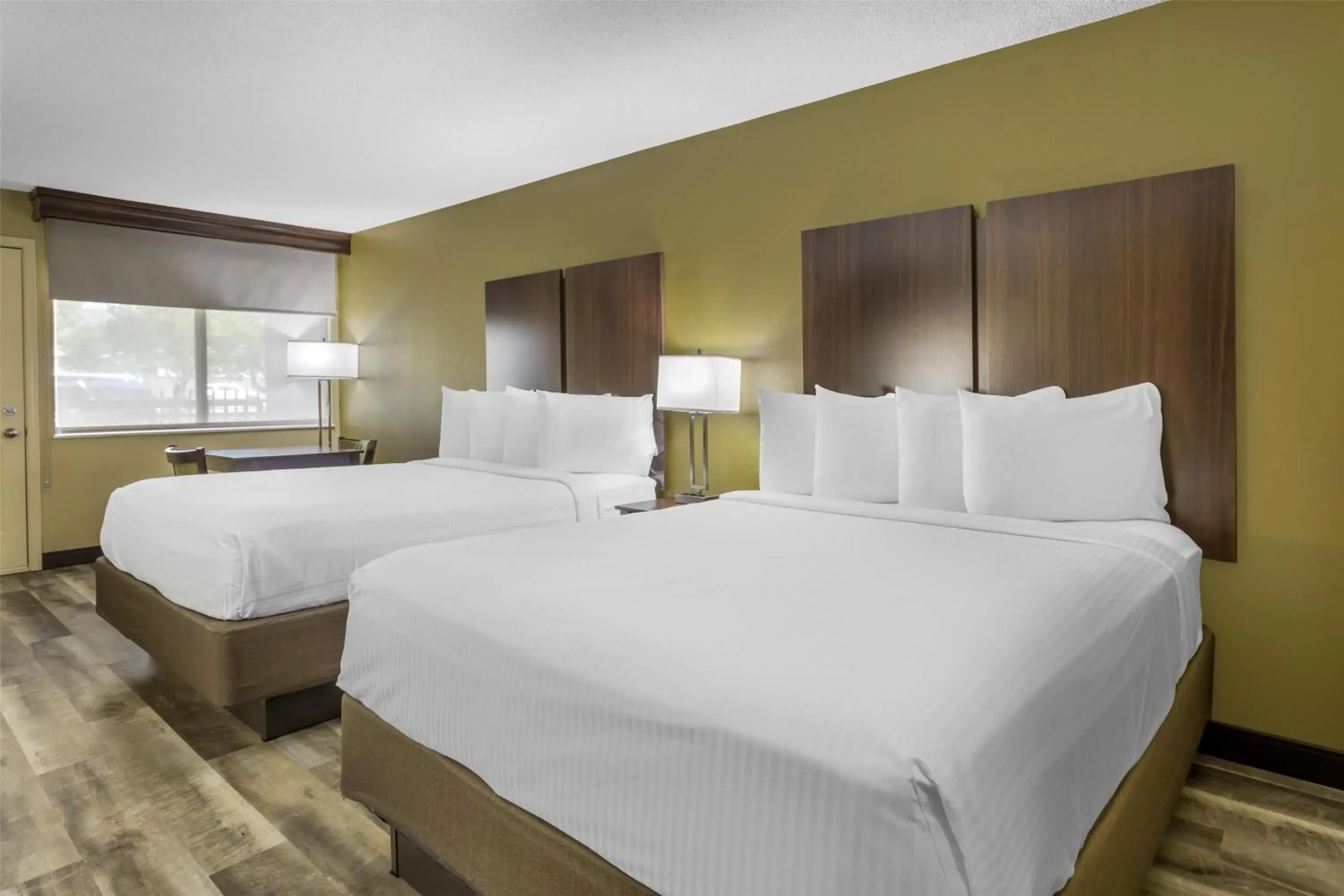 Bedroom, Bed in Best Western Plaza Inn Bedroom, Bed in Best Western Plaza Inn