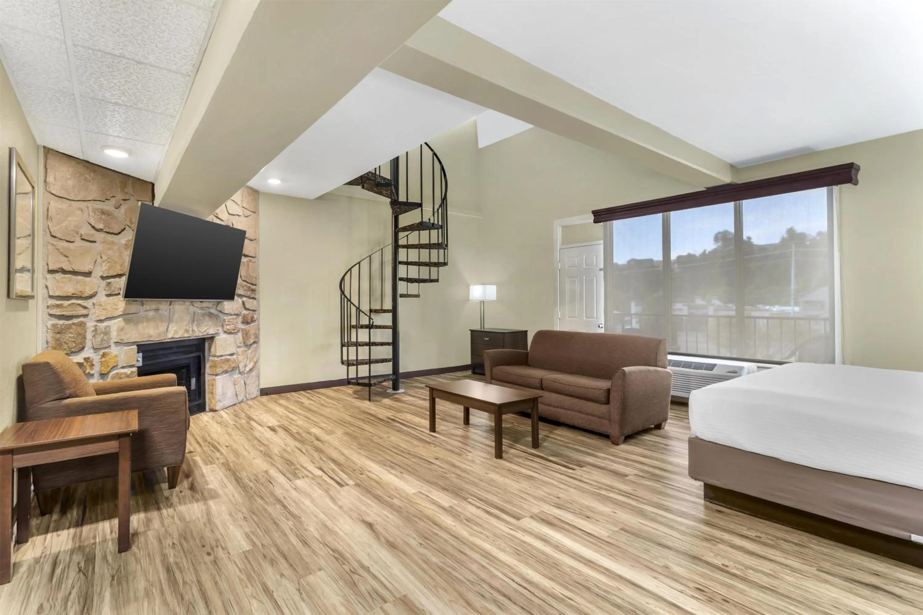 Bedroom, Bed in Best Western Plaza Inn