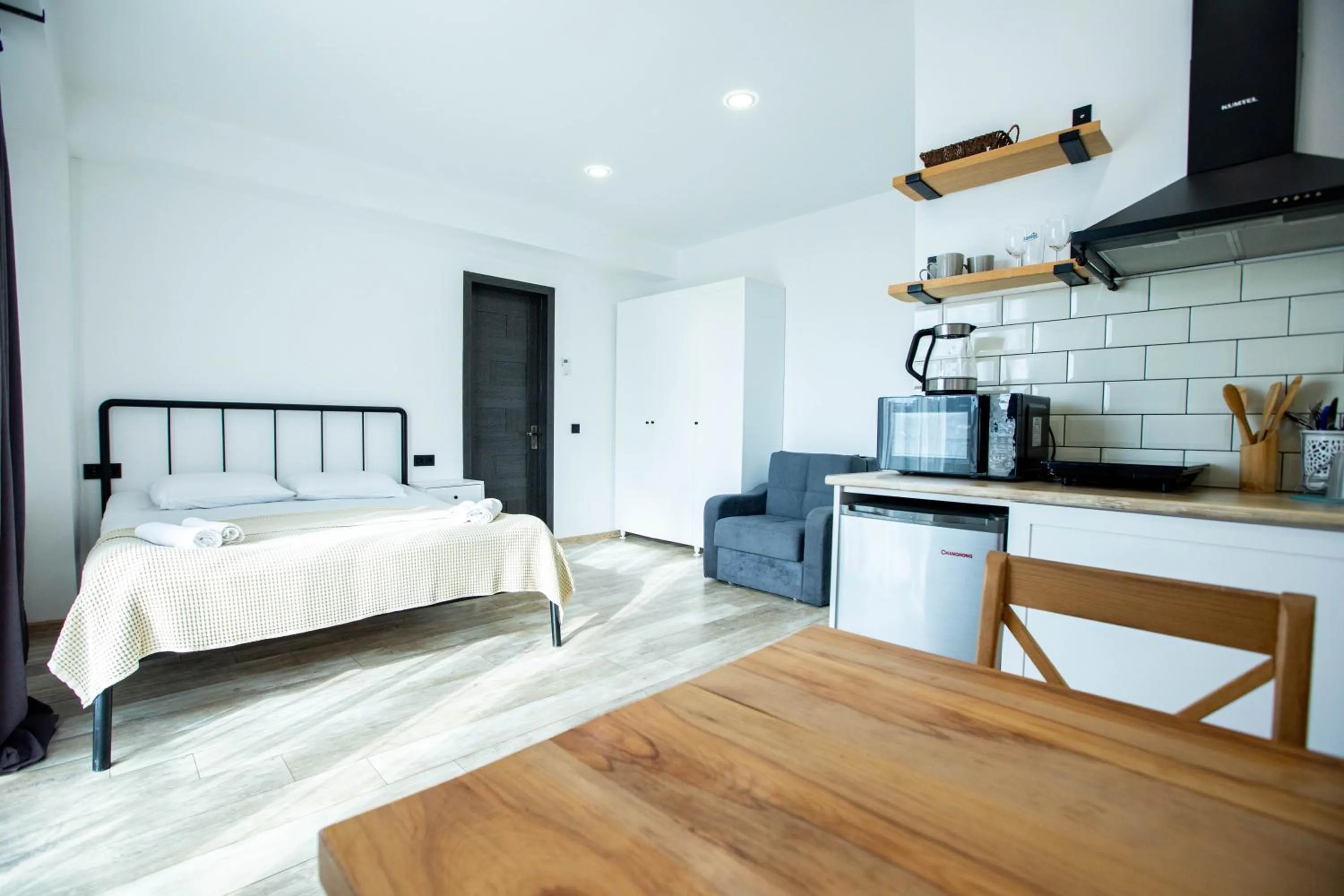 Bedroom, Bed in Level Up Hotel & Restaurant