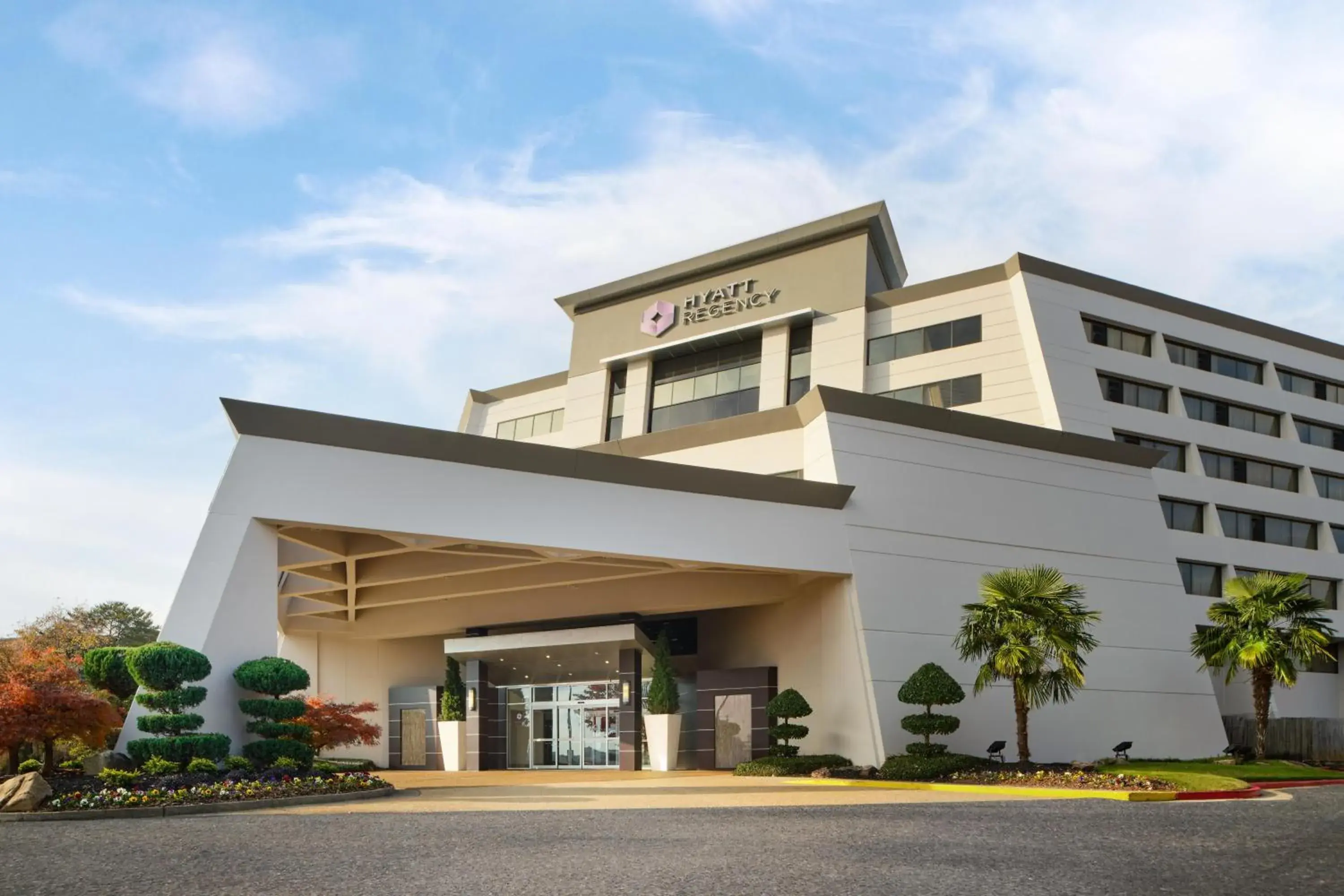 Property building in Hyatt Regency Suites Atlanta Northwest Property building in Hyatt Regency Suites Atlanta Northwest