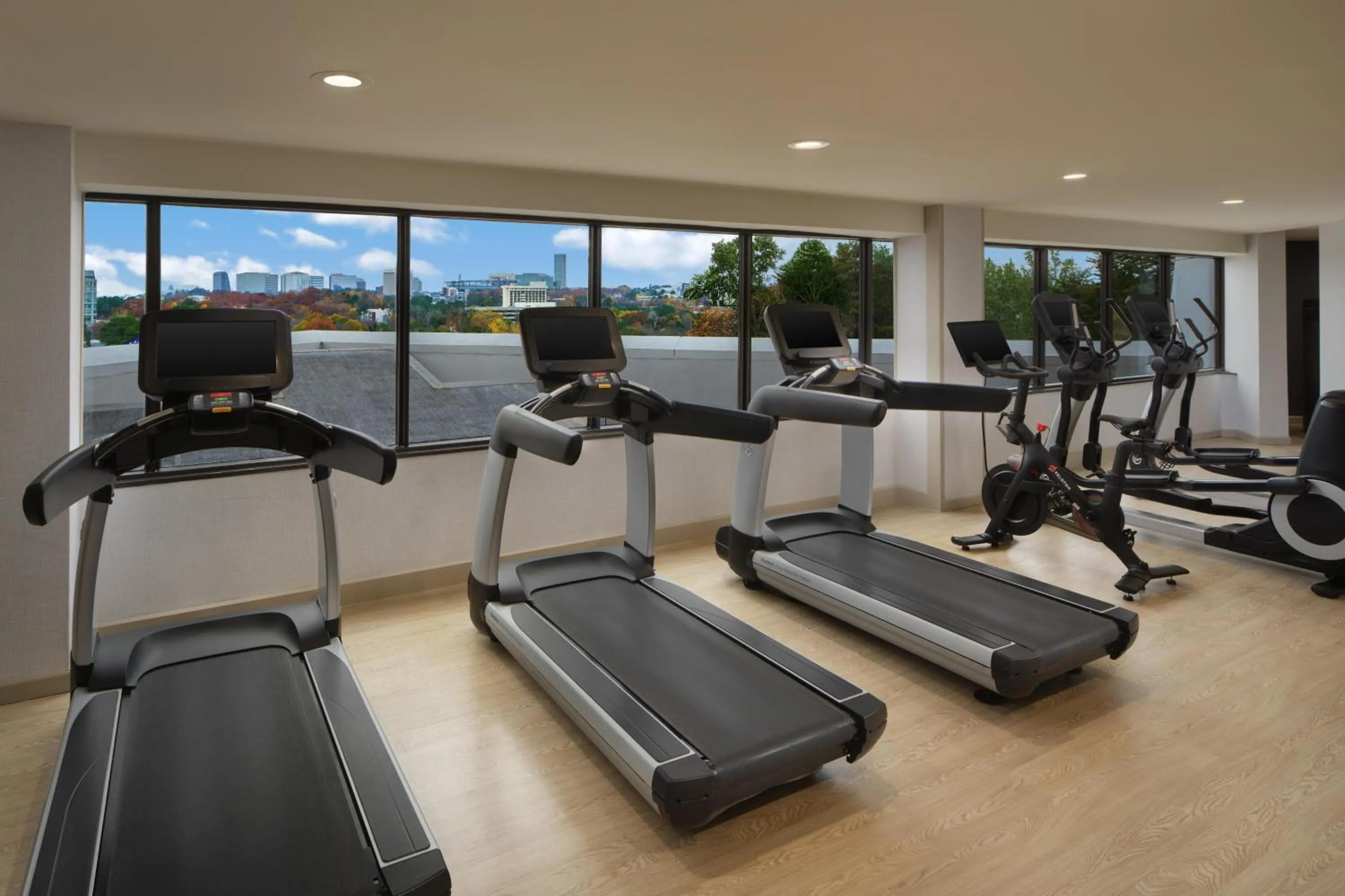 Fitness centre/facilities in Hyatt Regency Suites Atlanta Northwest