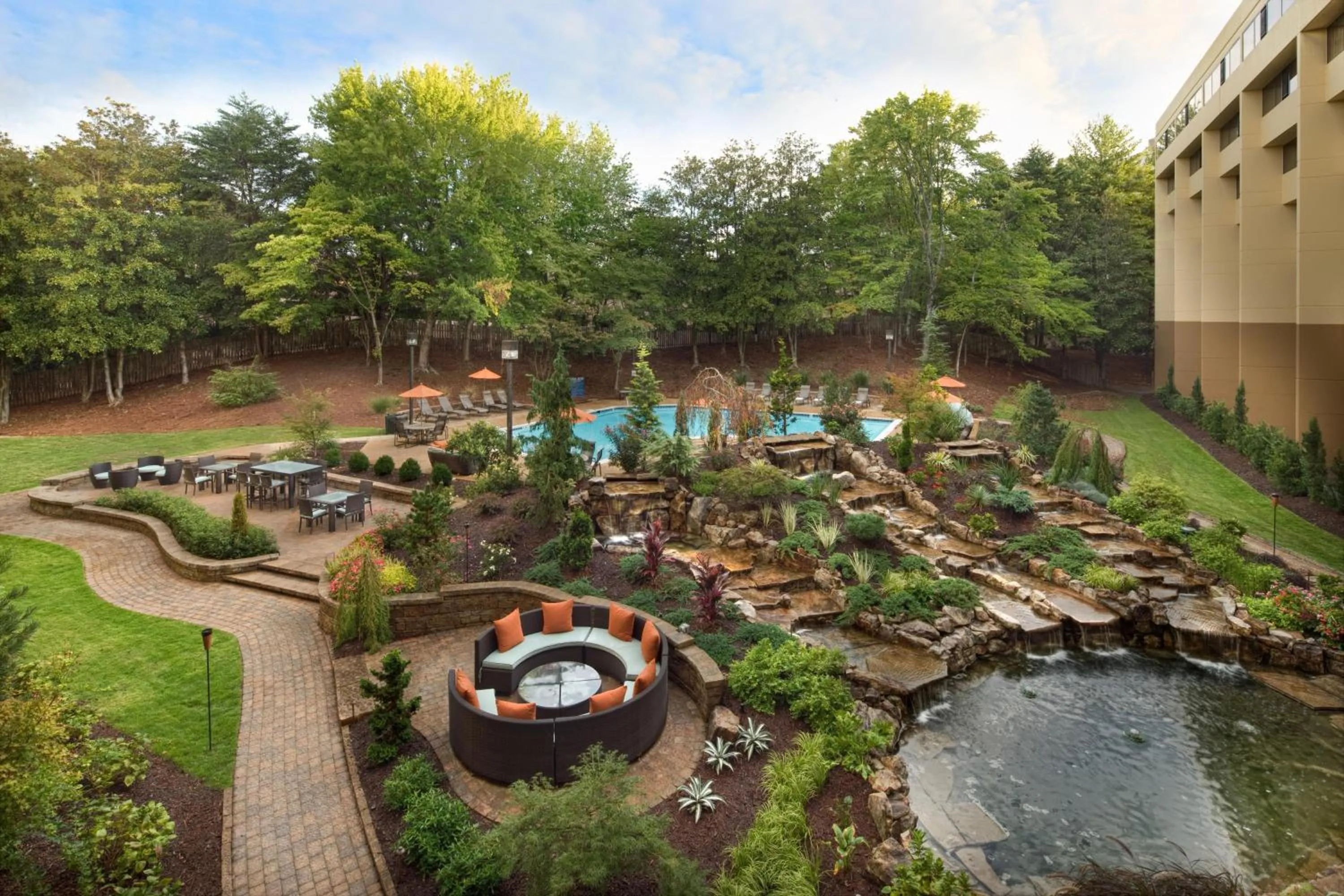 Natural landscape in Hyatt Regency Suites Atlanta Northwest