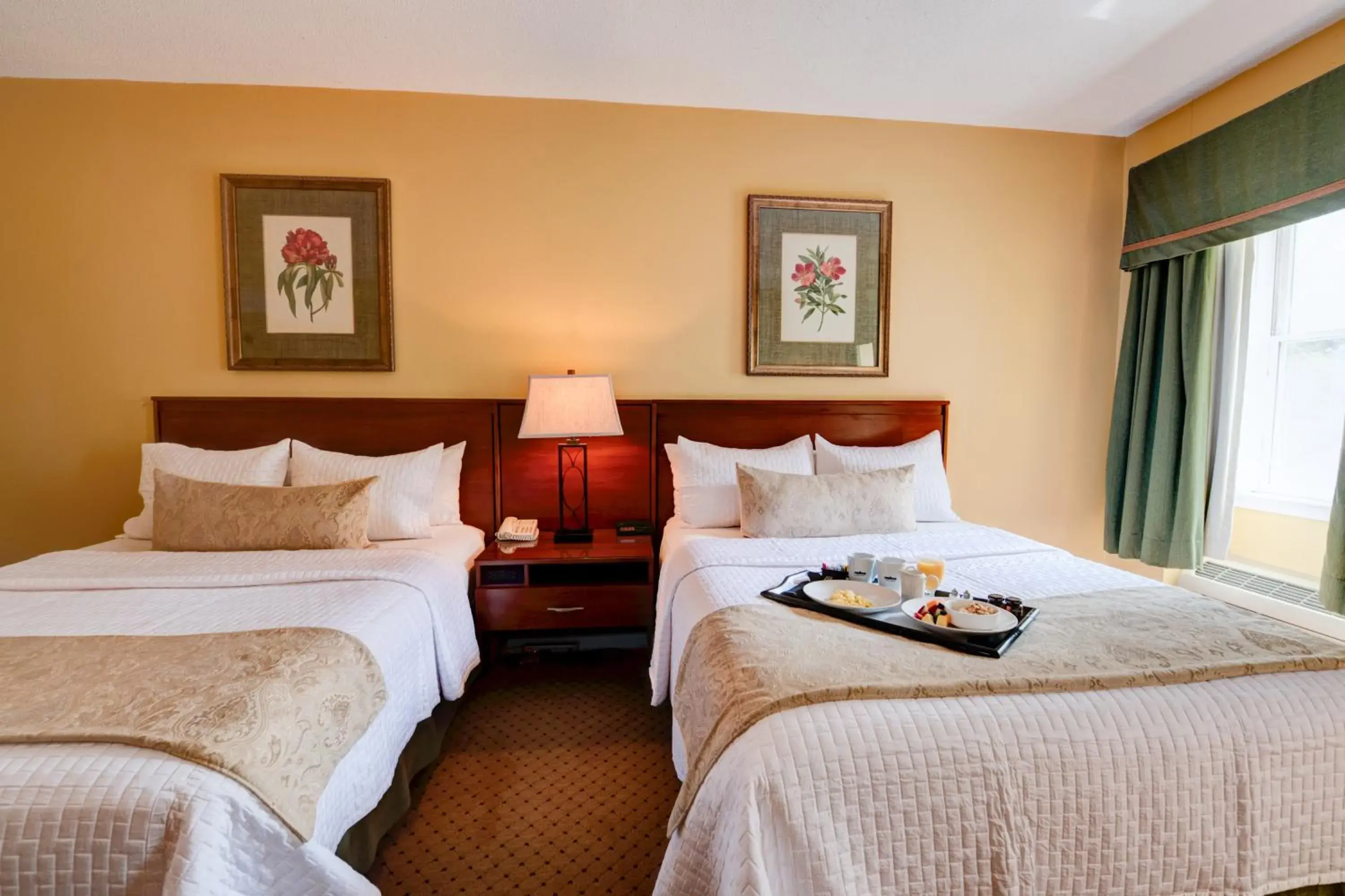 Bedroom, Bed in Nassau Inn Bedroom, Bed in Nassau Inn