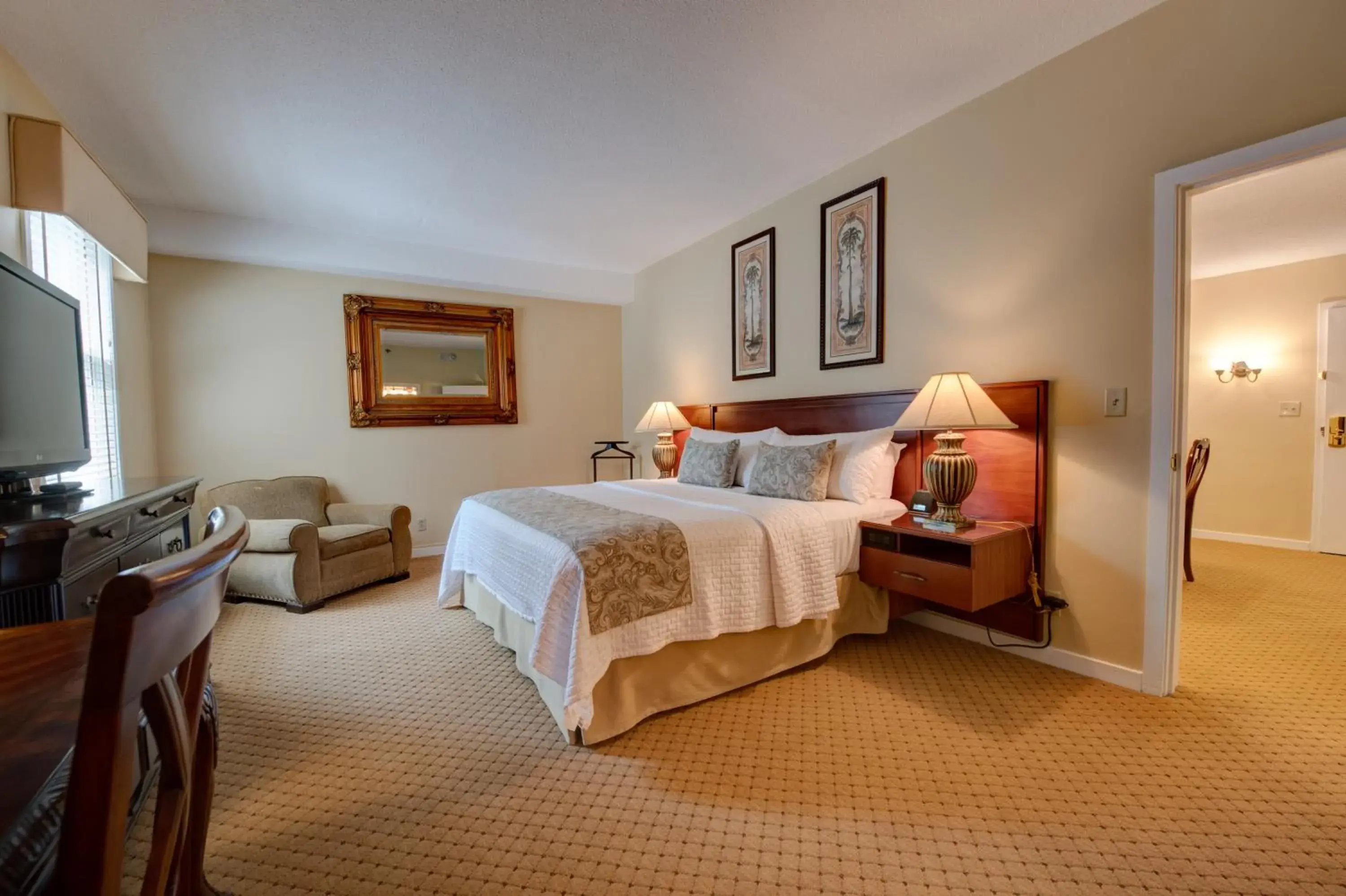 Bedroom, Bed in Nassau Inn Bedroom, Bed in Nassau Inn