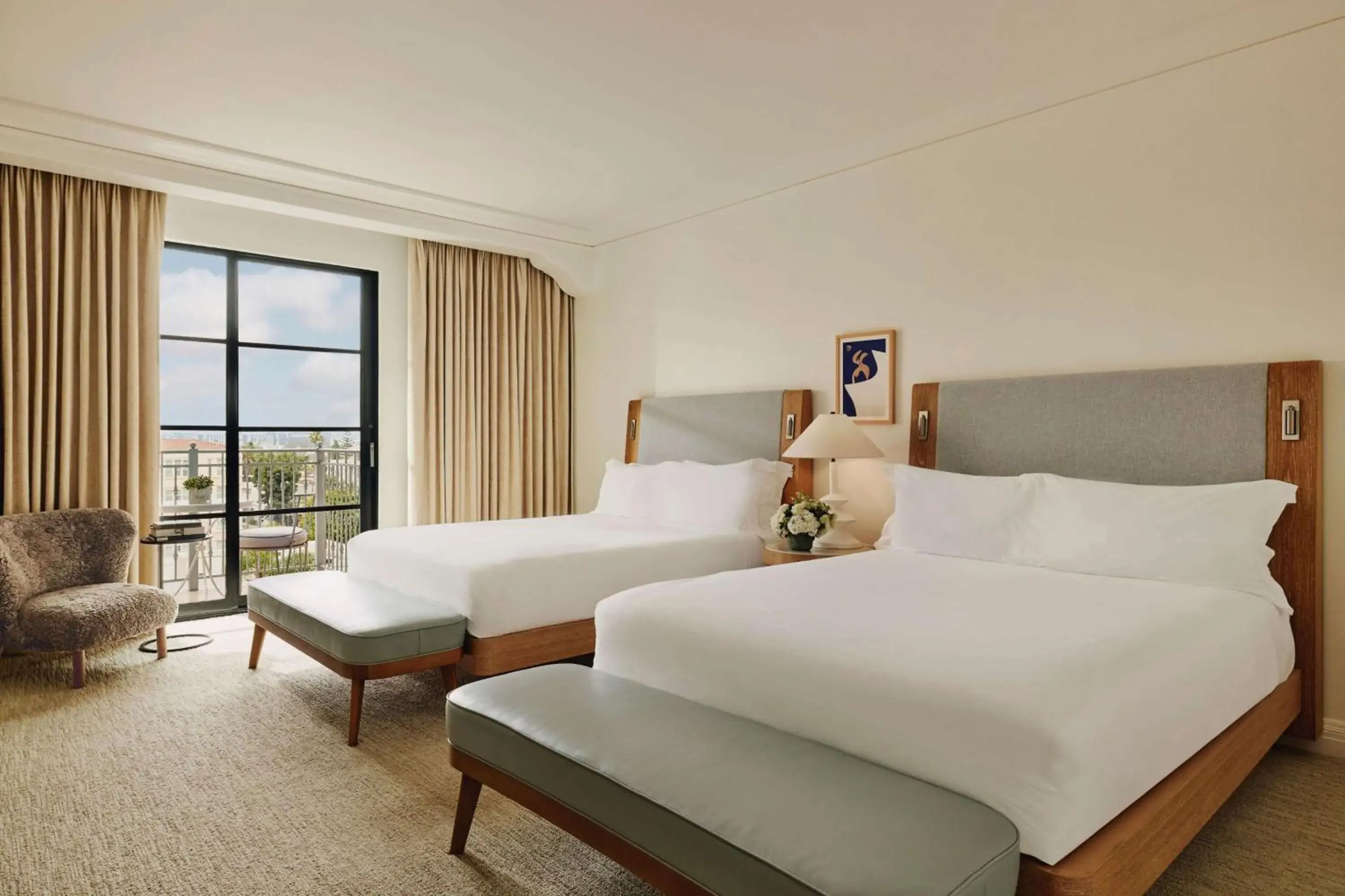 Bedroom, Bed in The Maybourne Beverly Hills, Maybourne Bedroom, Bed in The Maybourne Beverly Hills, Maybourne