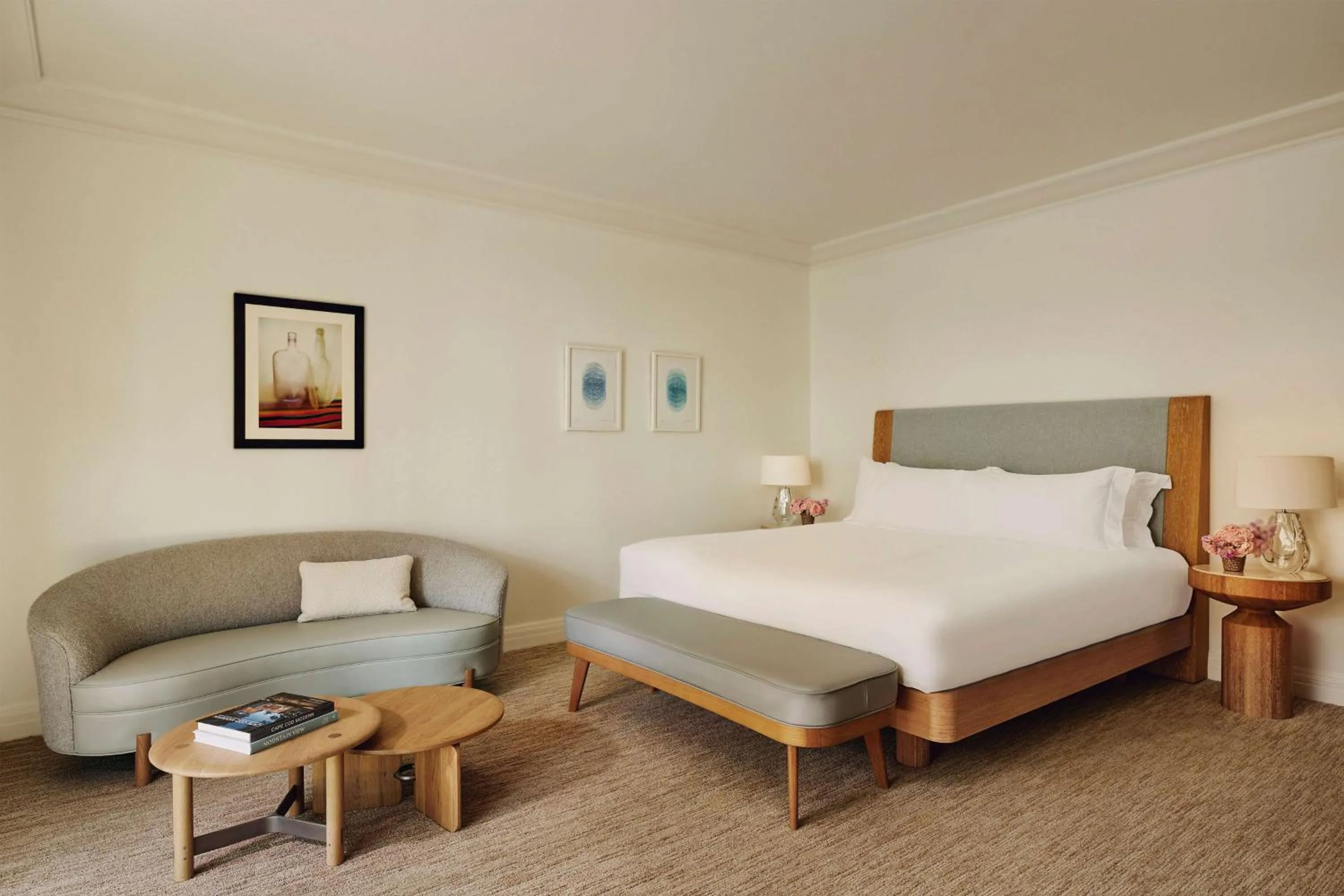 Bedroom, Bed in The Maybourne Beverly Hills, Maybourne