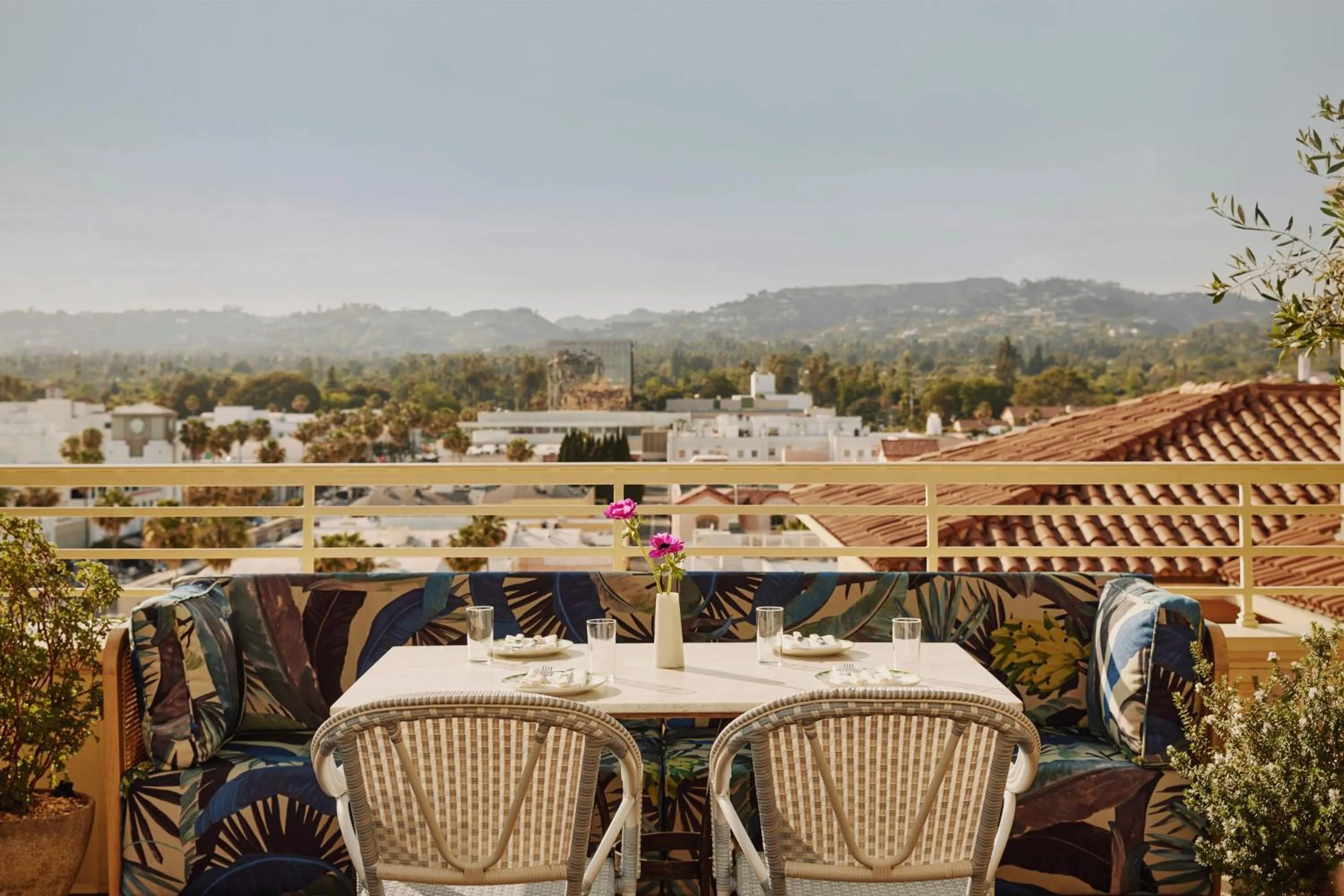 Restaurant/places to eat in The Maybourne Beverly Hills, Maybourne