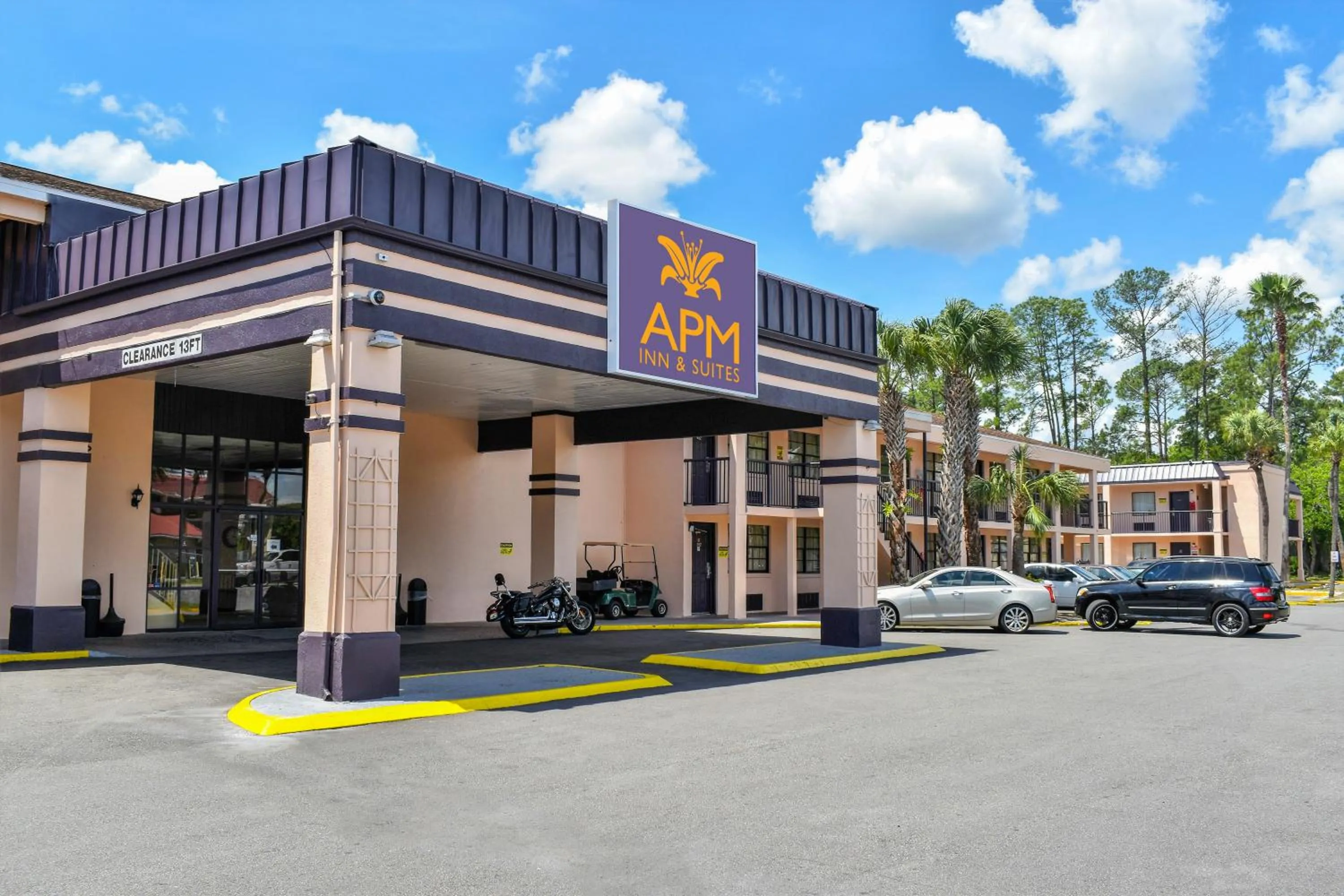 Property Building in APM Inn & Suites - Jacksonville