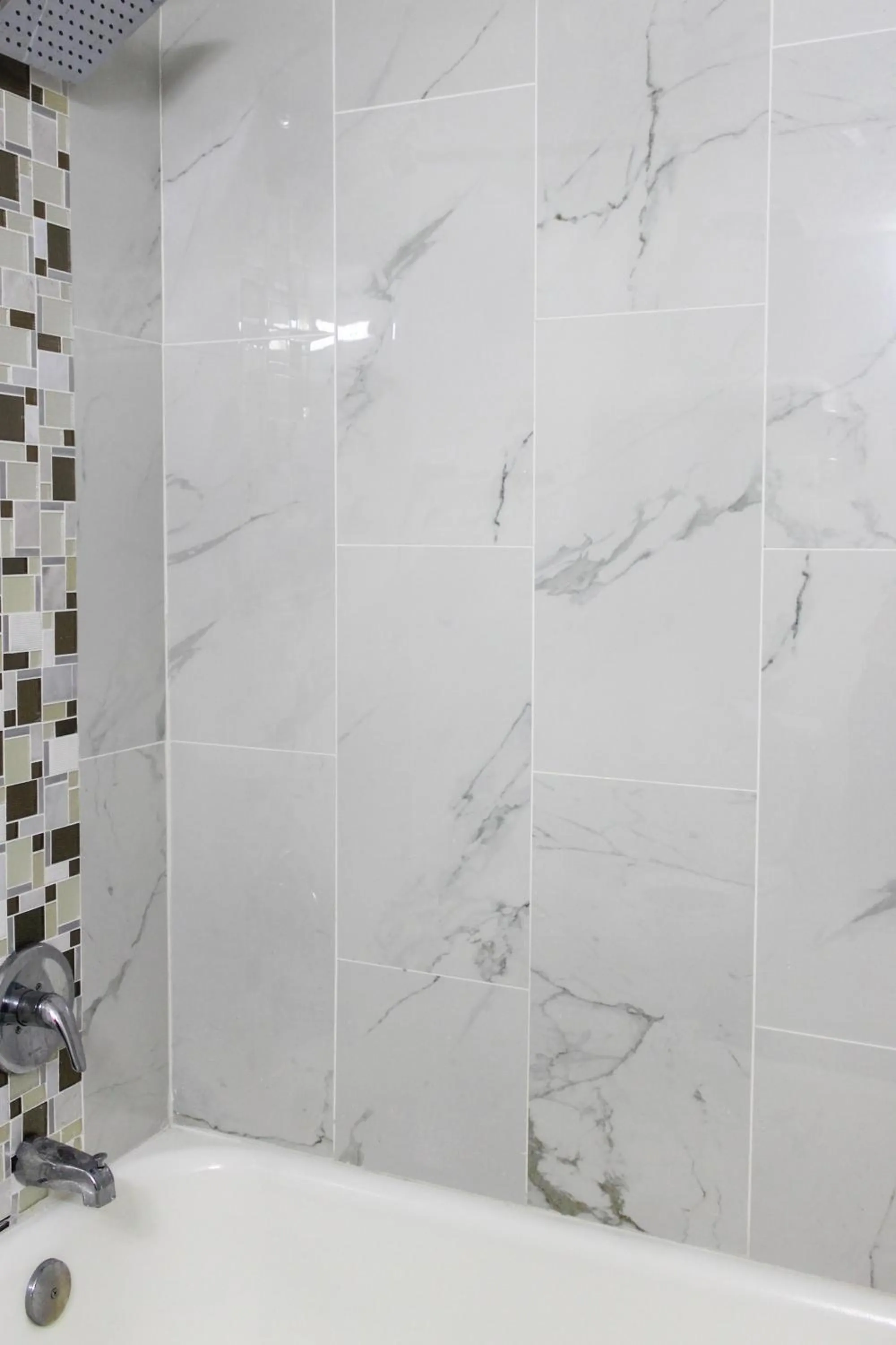 Bathroom in APM Inn & Suites - Jacksonville