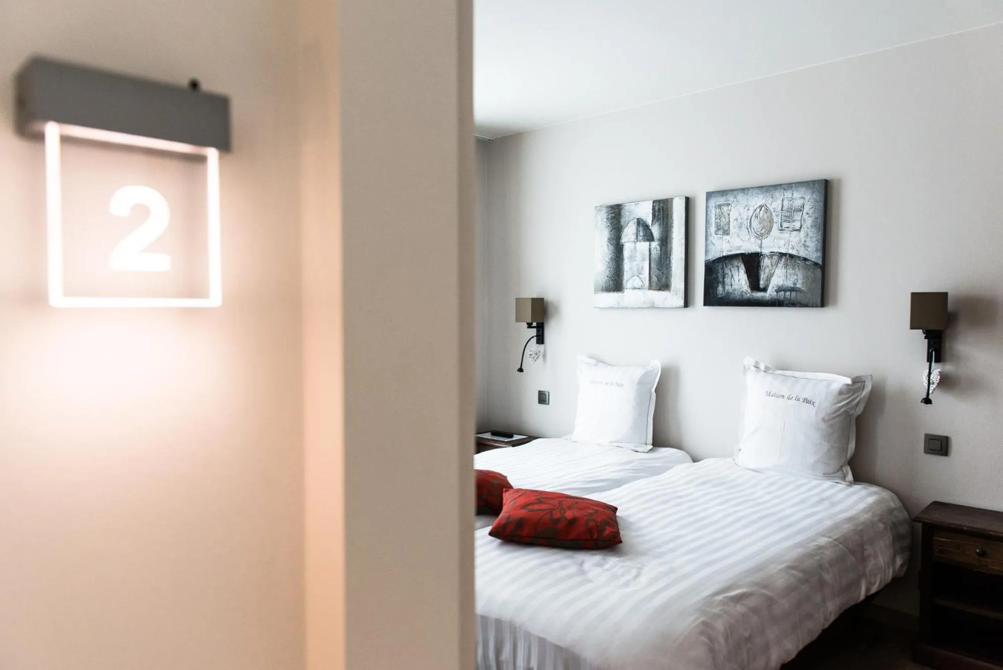Bedroom in Maison de la Paix