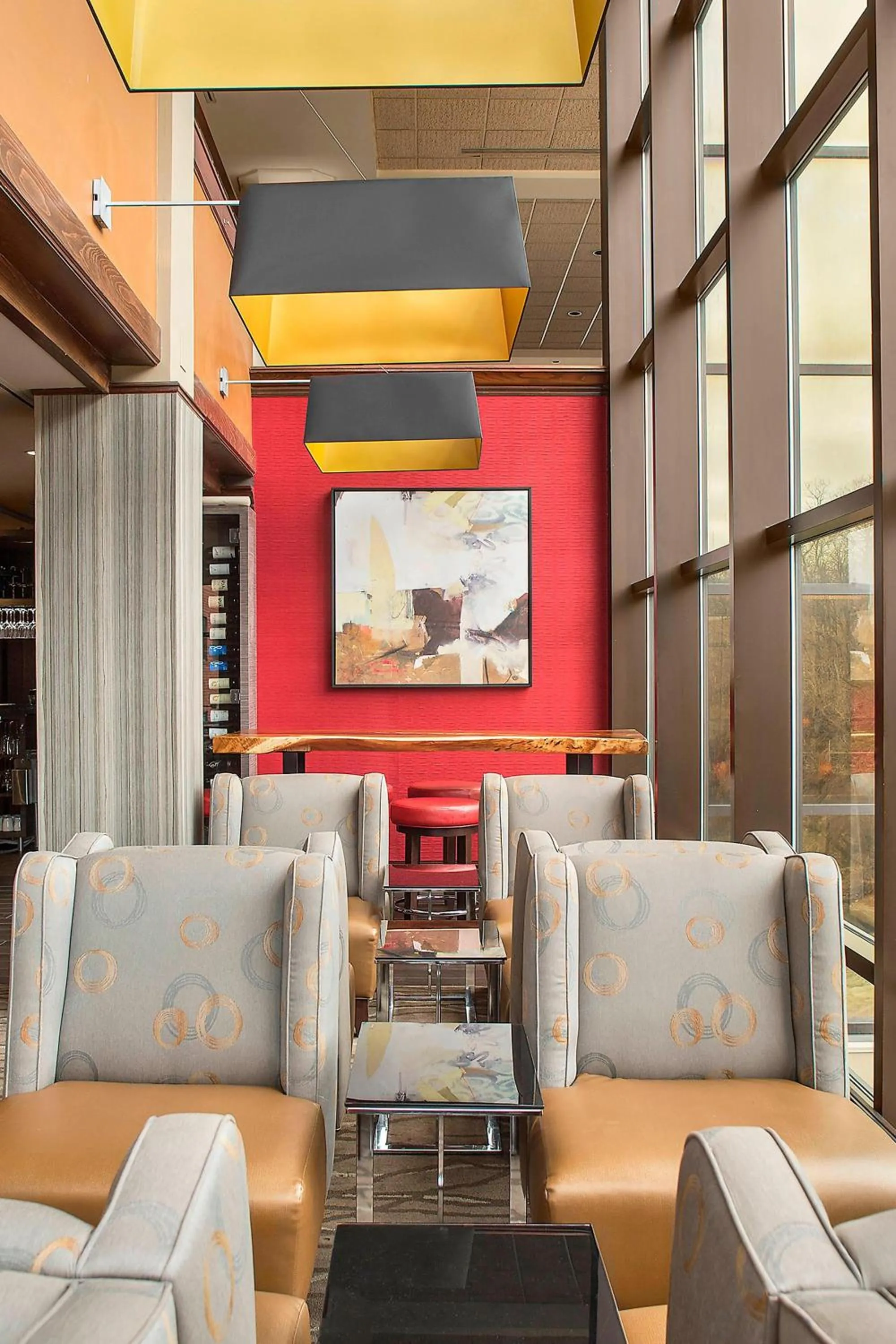 Lounge or bar in Sheraton Suites Akron Cuyahoga Falls