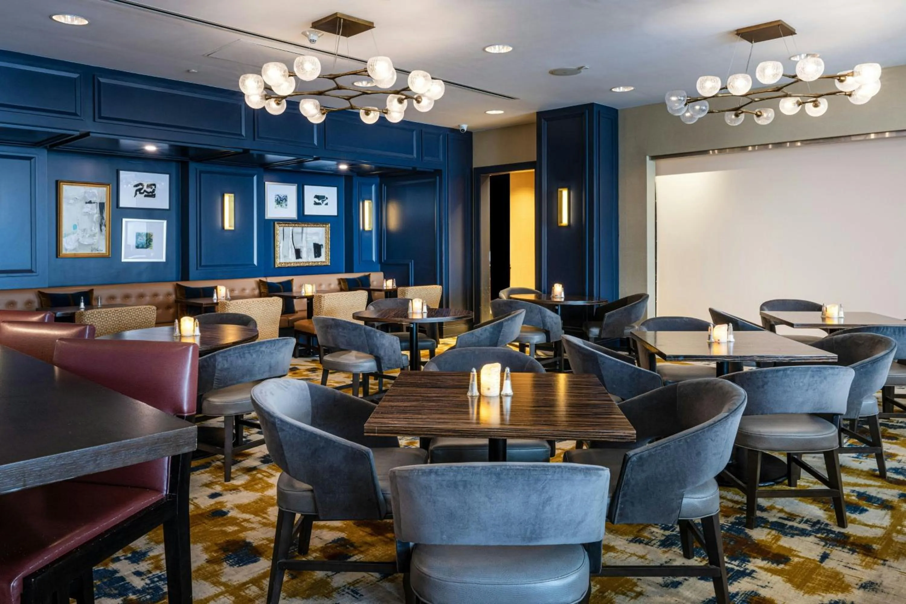 Restaurant/places to eat in The Westin Huntsville