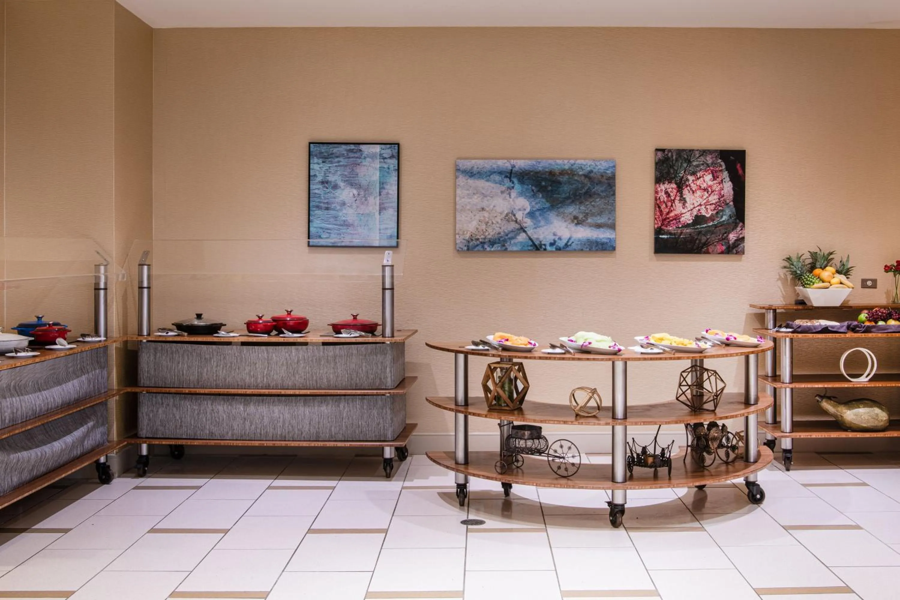 Restaurant/places to eat in The Westin Huntsville