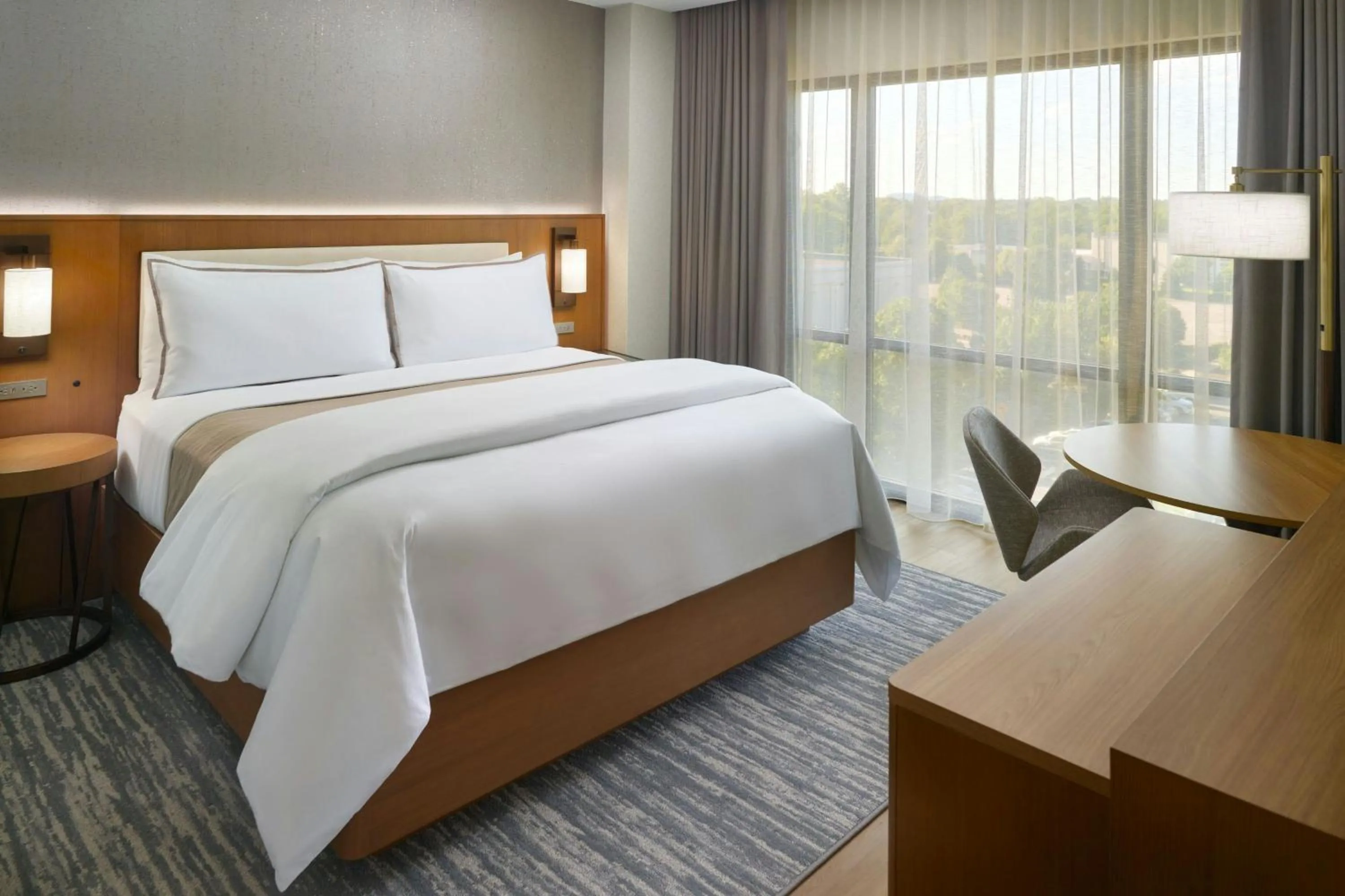Photo of the whole room, Bed in The Westin Huntsville
