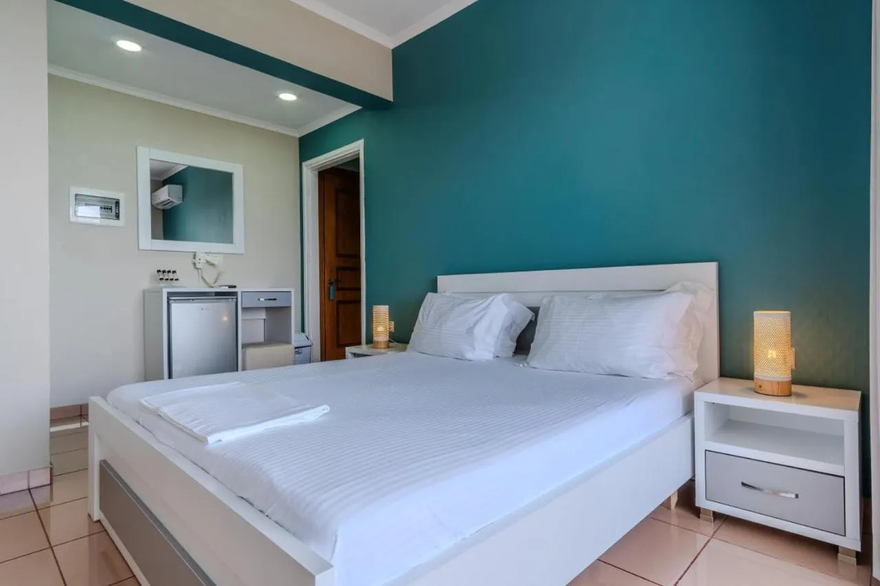 Bedroom in Aphrodite's Garden