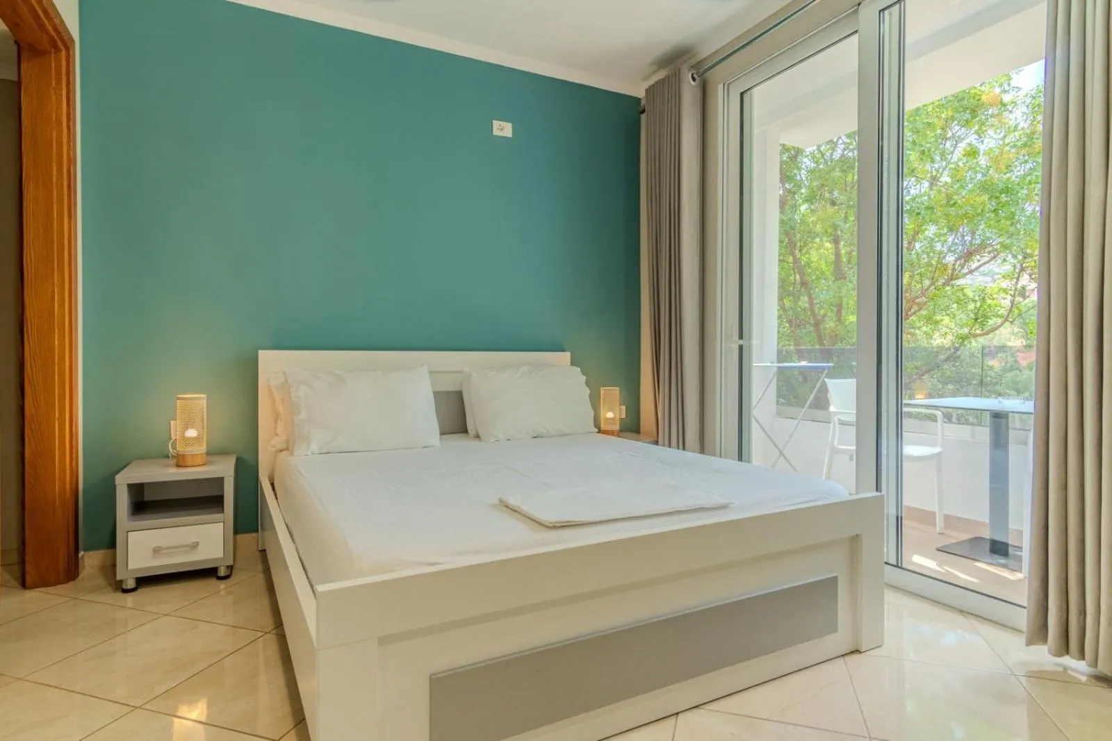 Bedroom in Aphrodite's Garden