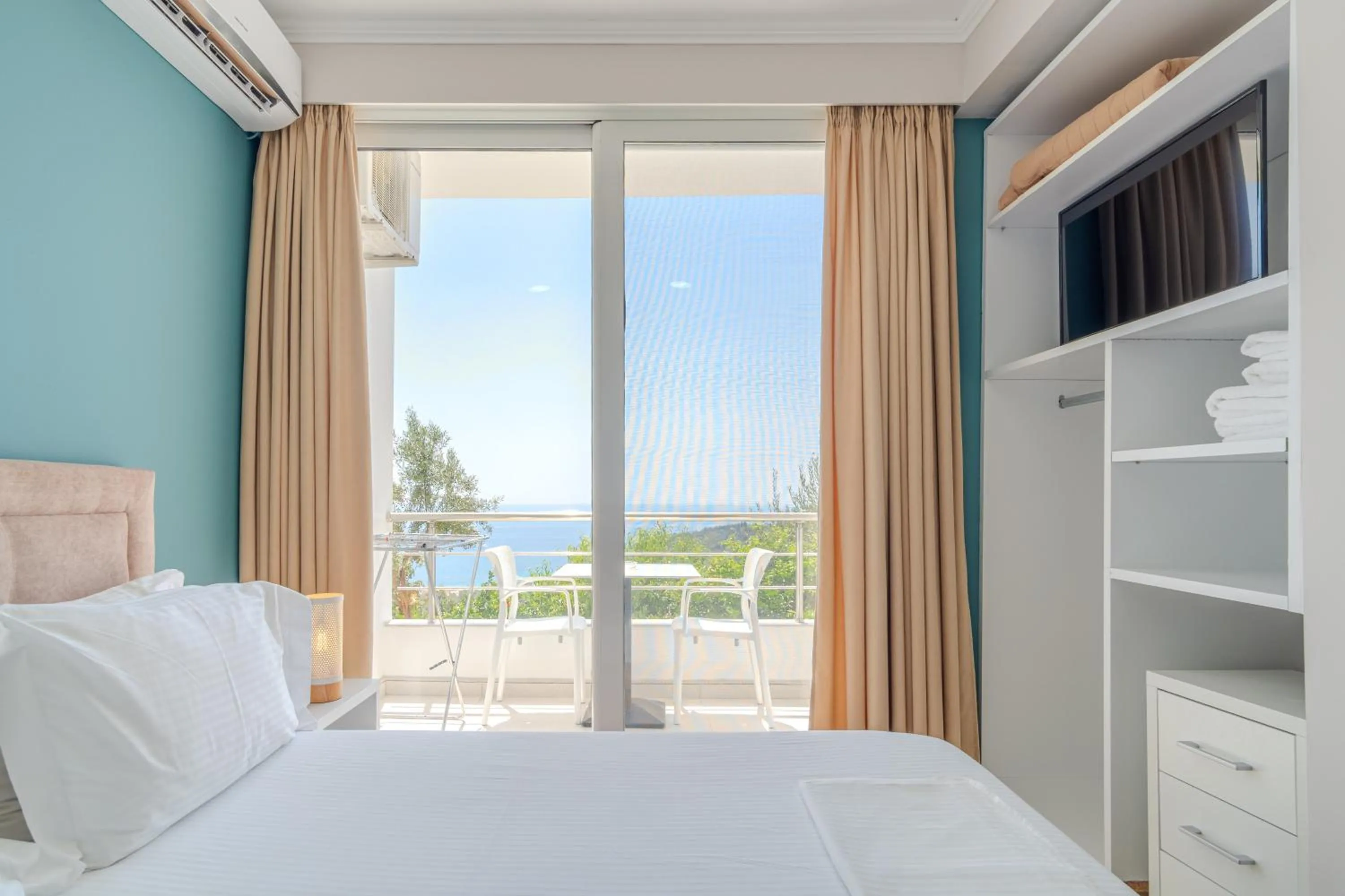 Bed in Aphrodite's Garden