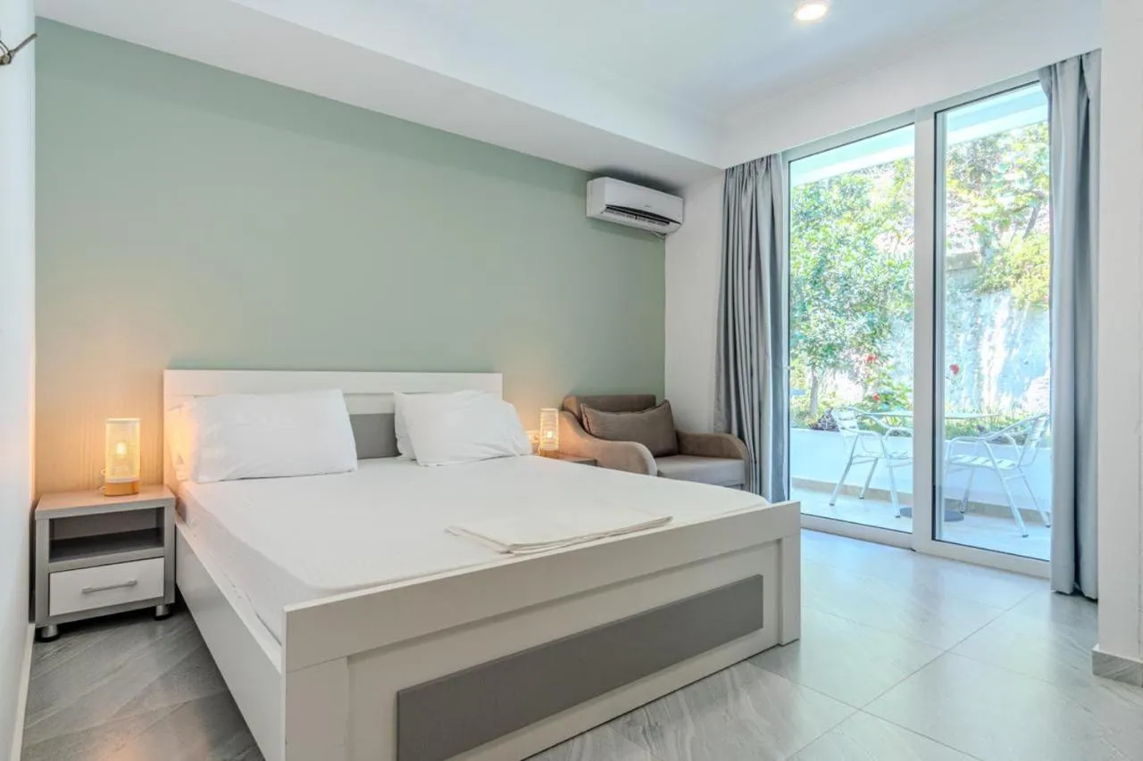 Bedroom in Aphrodite's Garden