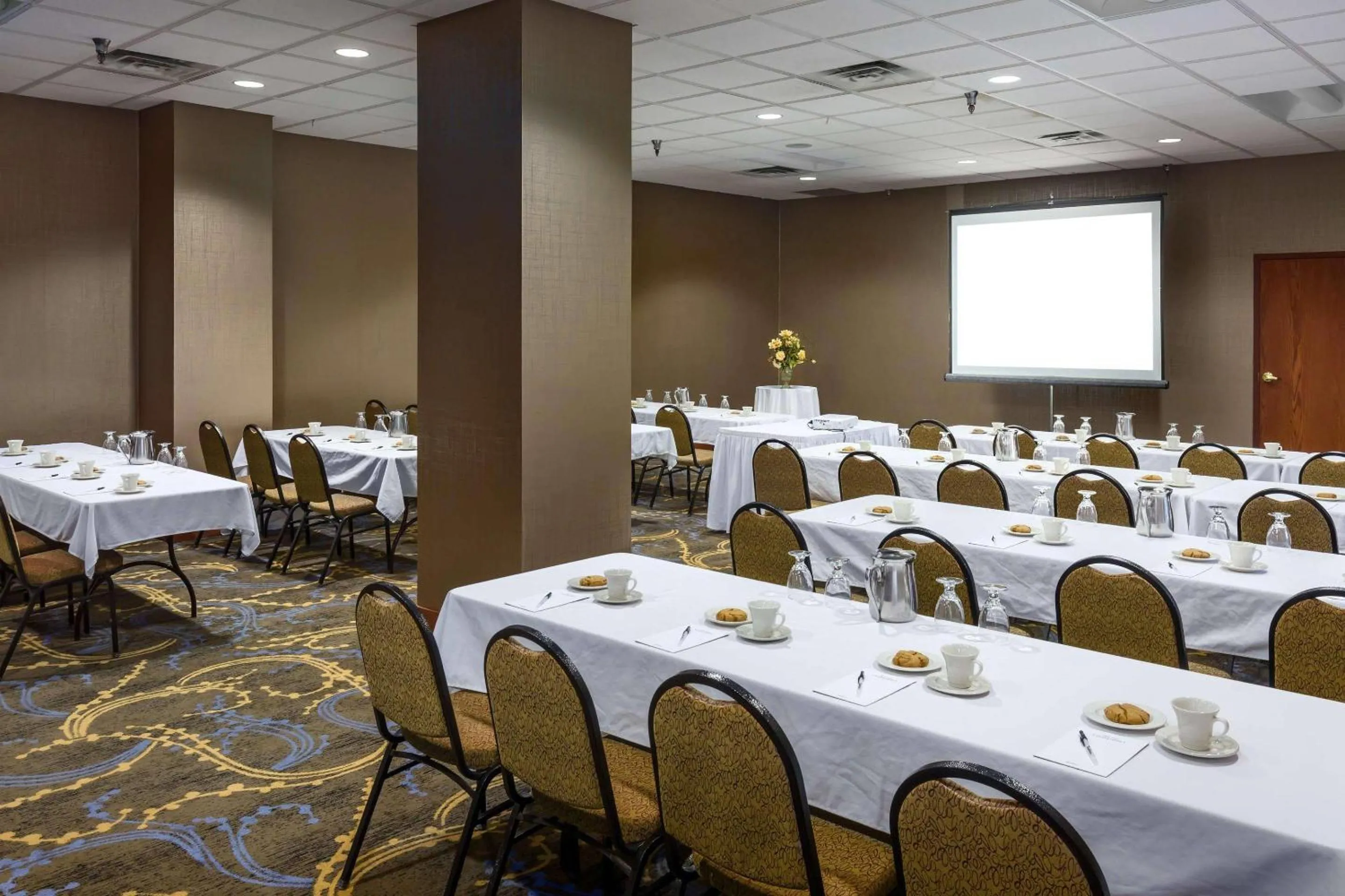 Meeting/conference room in Radisson Hotel Bismarck