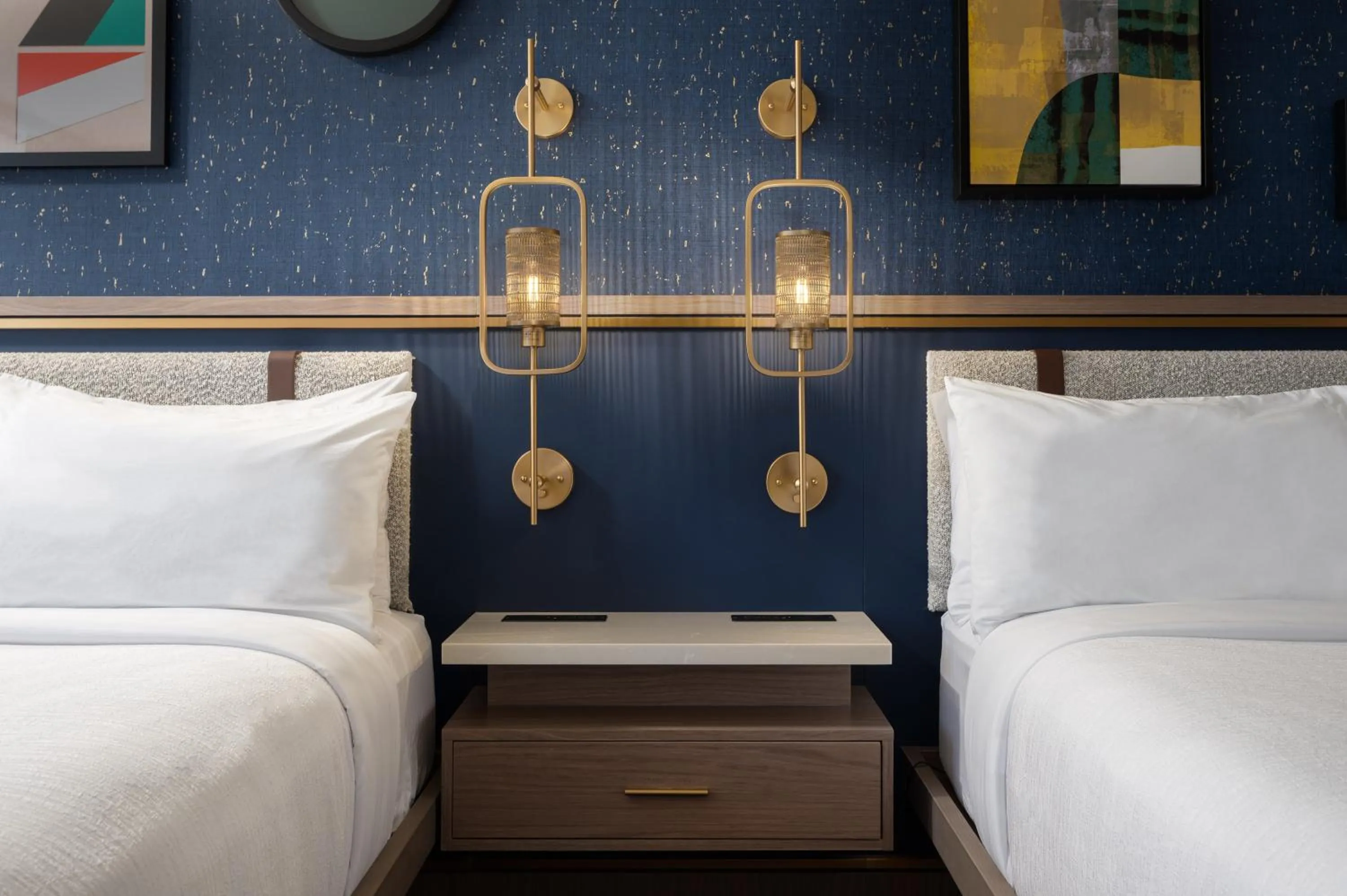 Bed in Hotel Indigo Detroit North - Troy by IHG