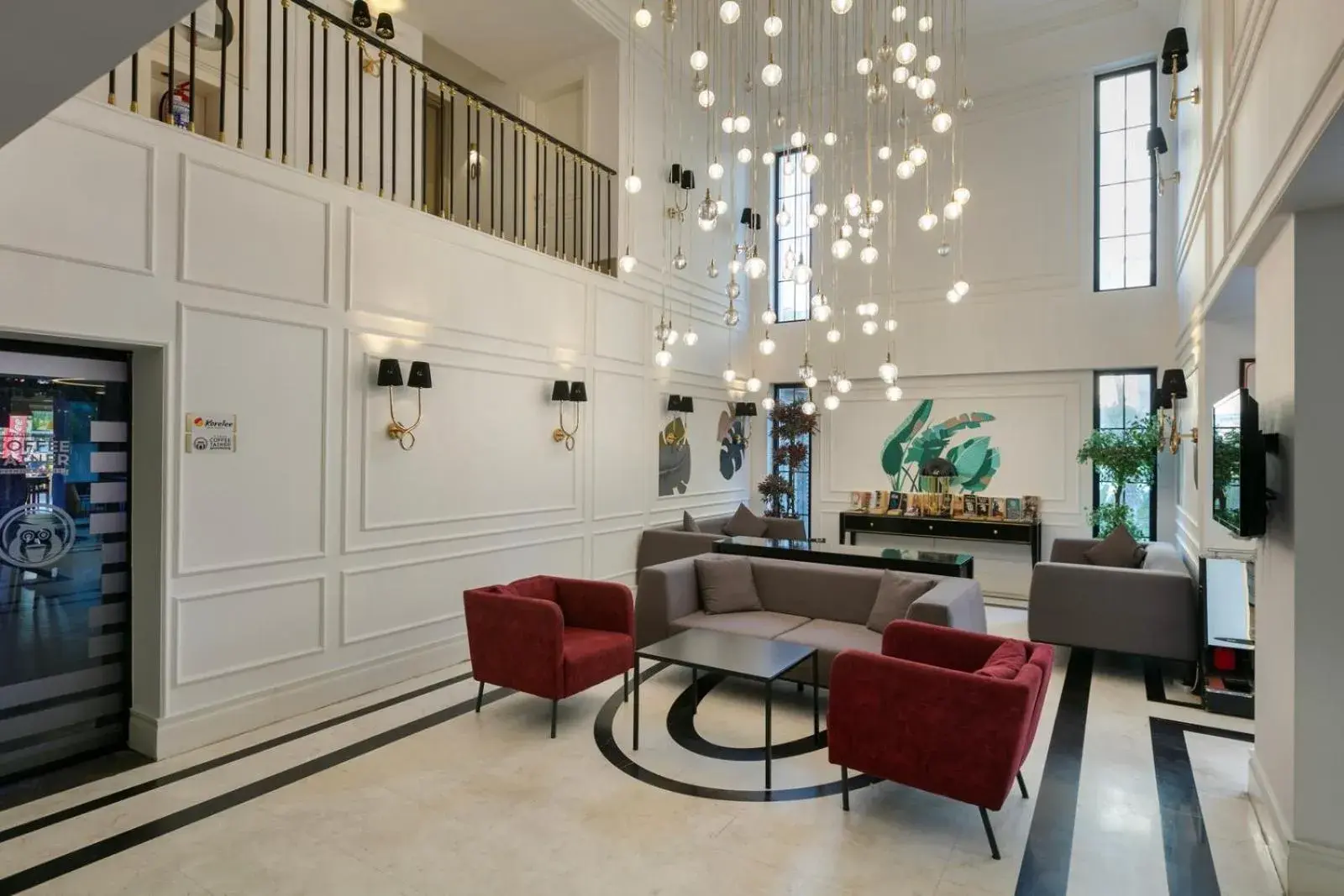 Lobby or reception in Reo Hotel Lobby or reception in Reo Hotel