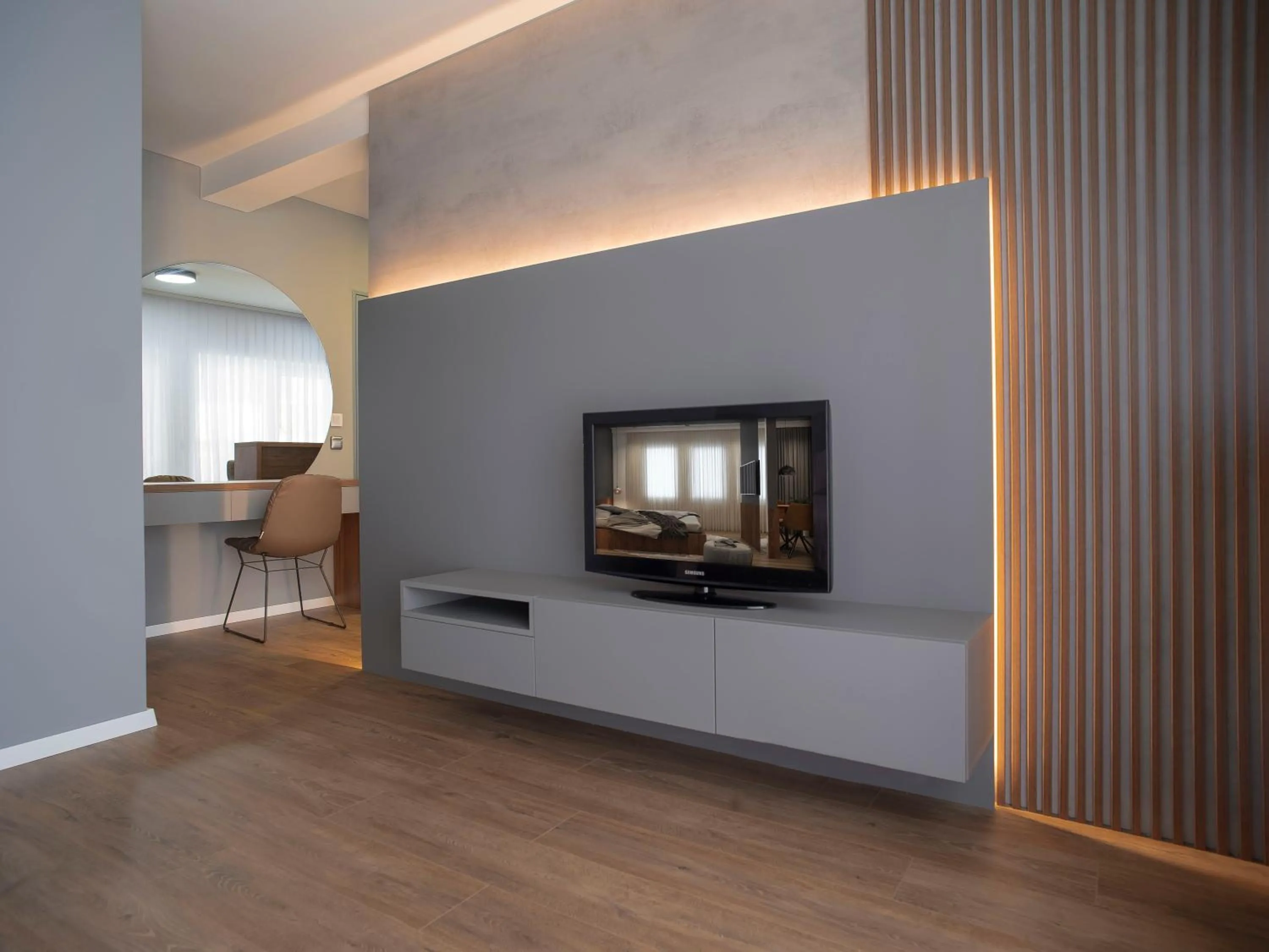 TV and multimedia in Lux Apartments