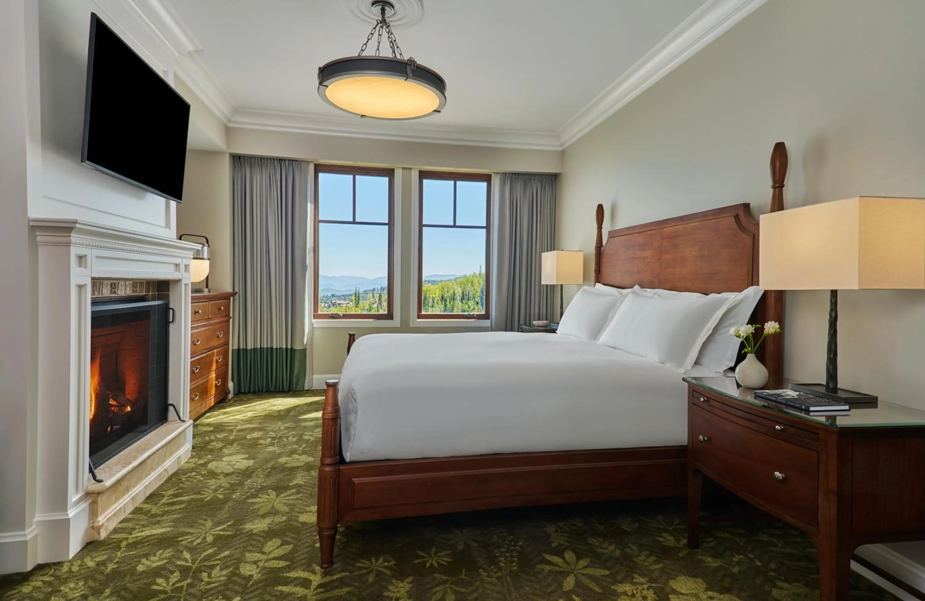 Bed in Montage Deer Valley