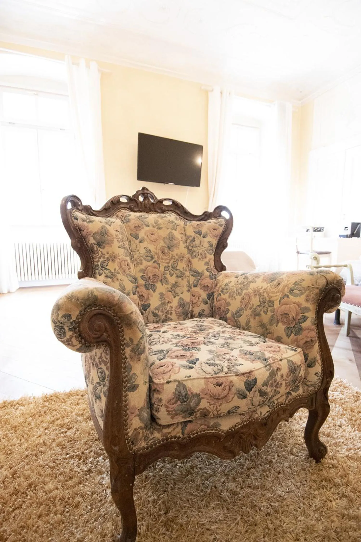 Seating area in Beb c’est lavis