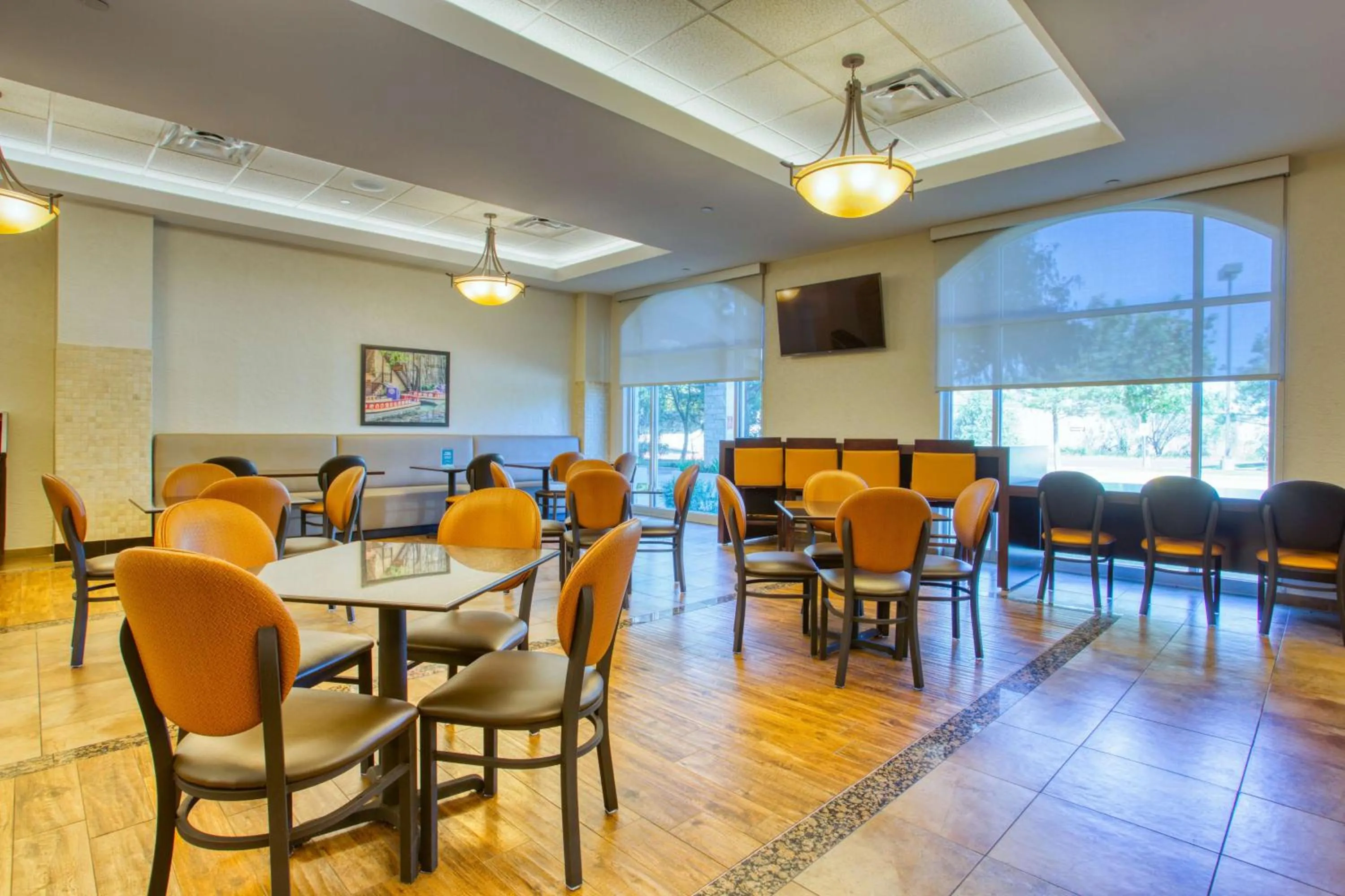 Restaurant/places to eat in Drury Inn & Suites San Antonio Near La Cantera
