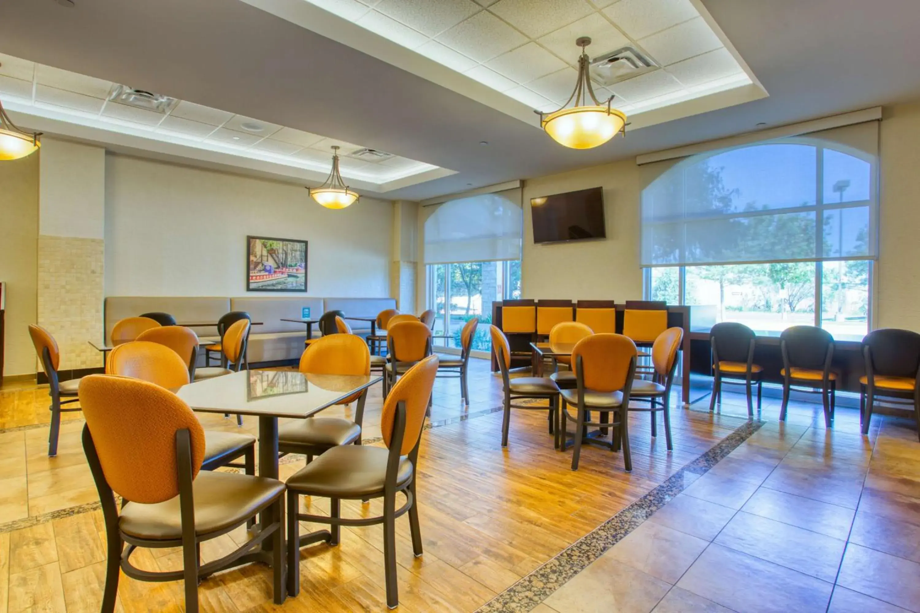 Restaurant/places to eat in Drury Inn & Suites San Antonio Near La Cantera Restaurant/places to eat in Drury Inn & Suites San Antonio Near La Cantera