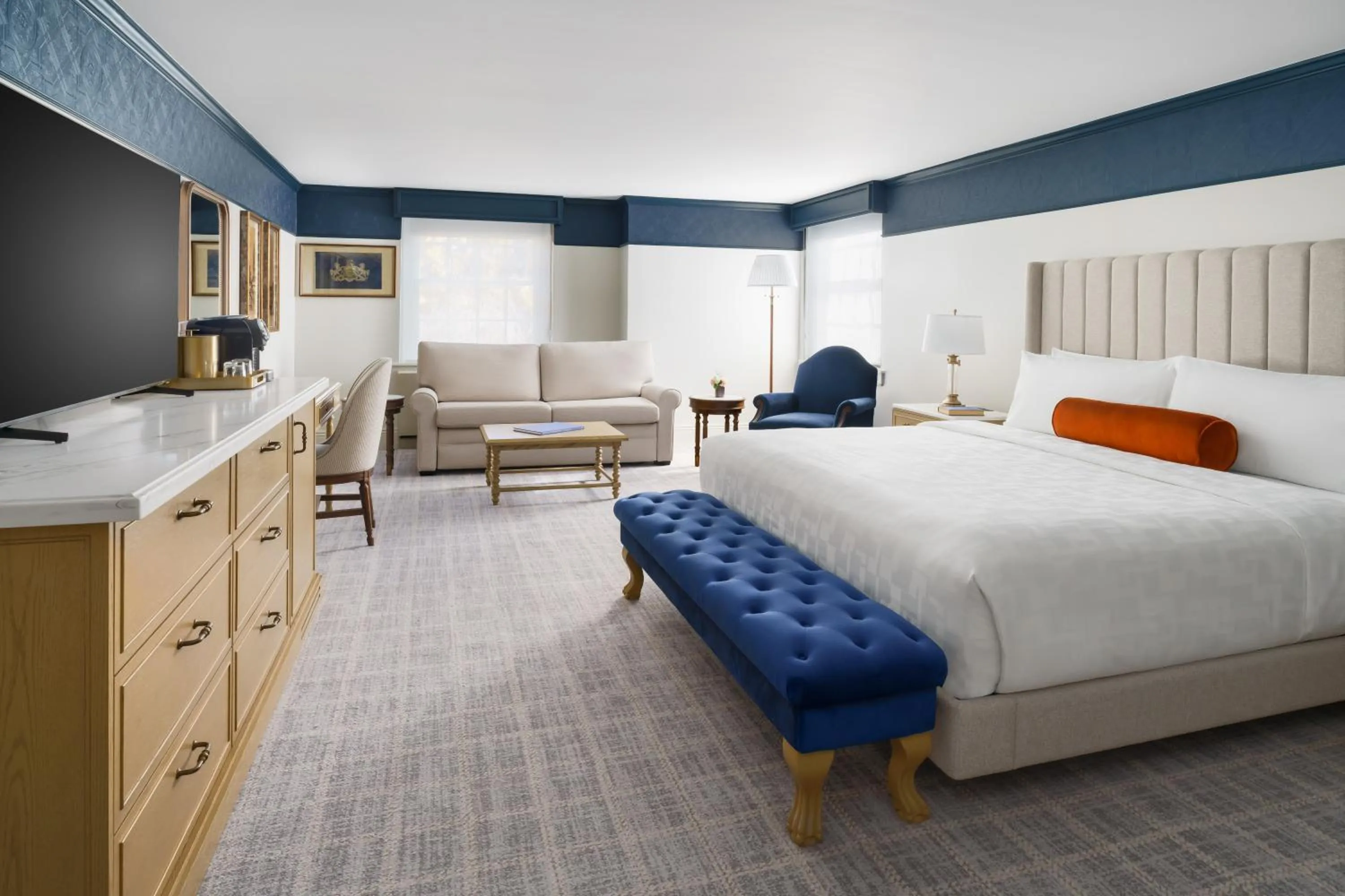 Bedroom, Bed in Nittany Lion Inn