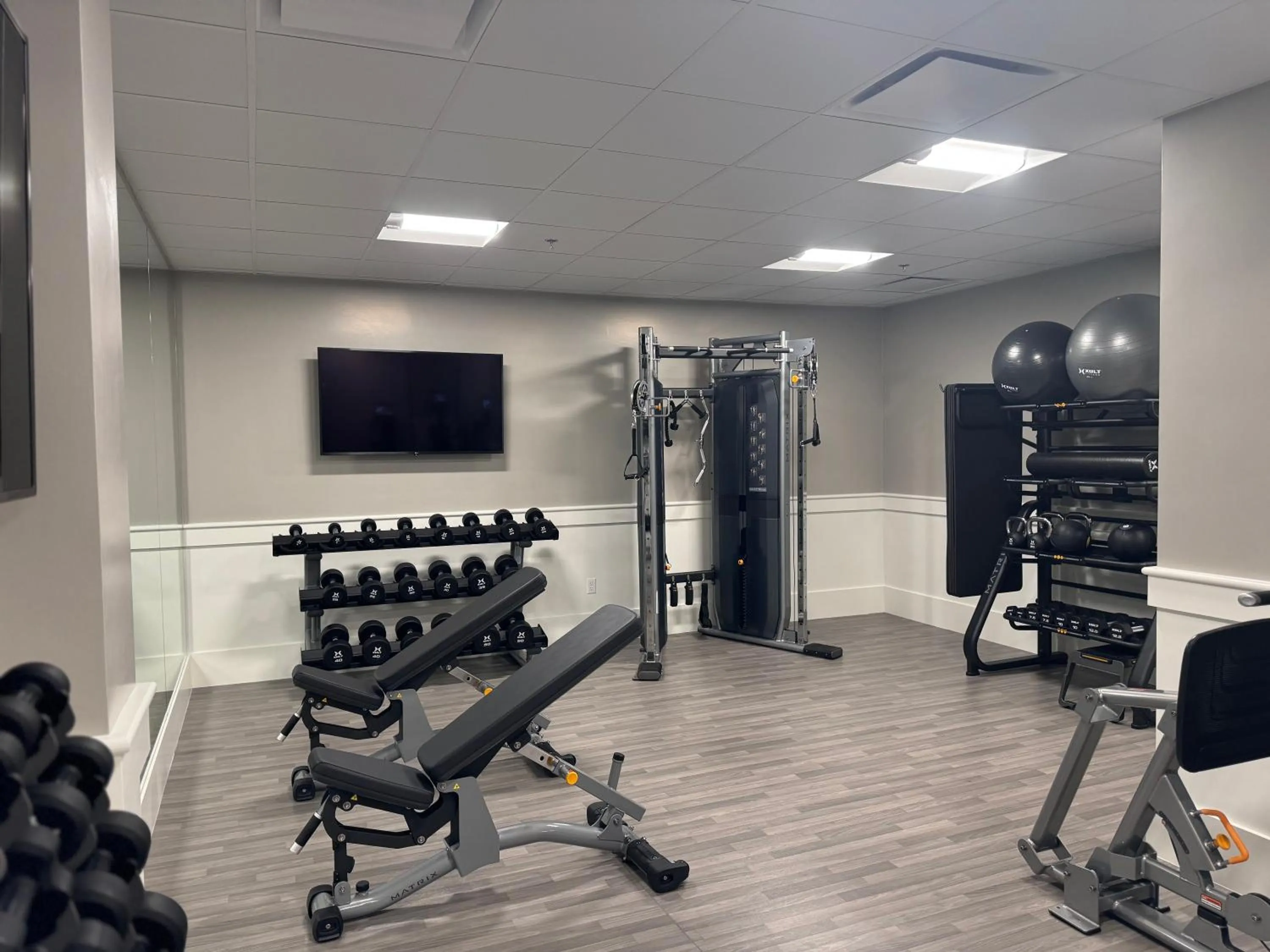 Fitness centre/facilities in Four Points by Sheraton Norwood Conference Center