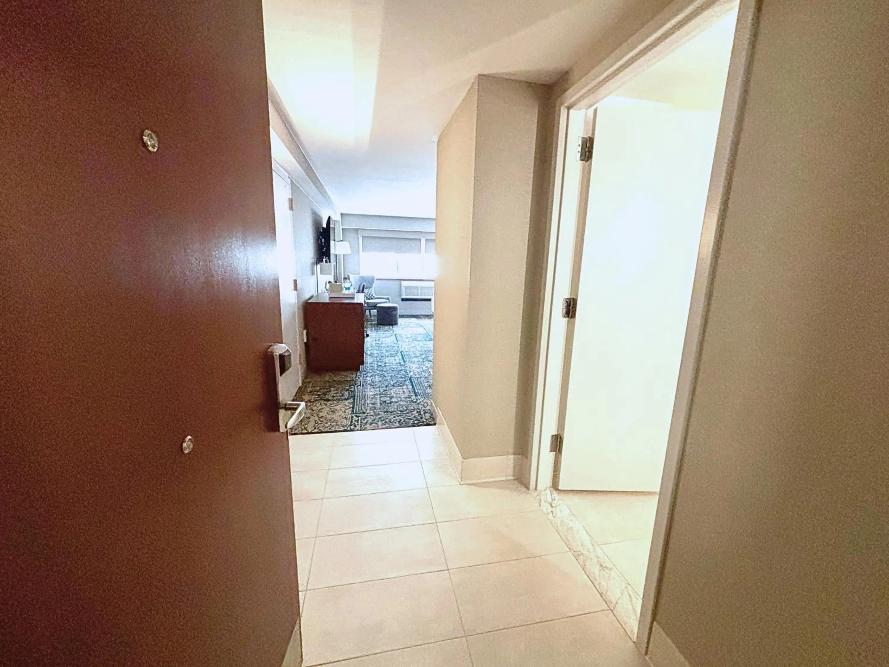 Facade/entrance in Four Points by Sheraton Norwood Conference Center