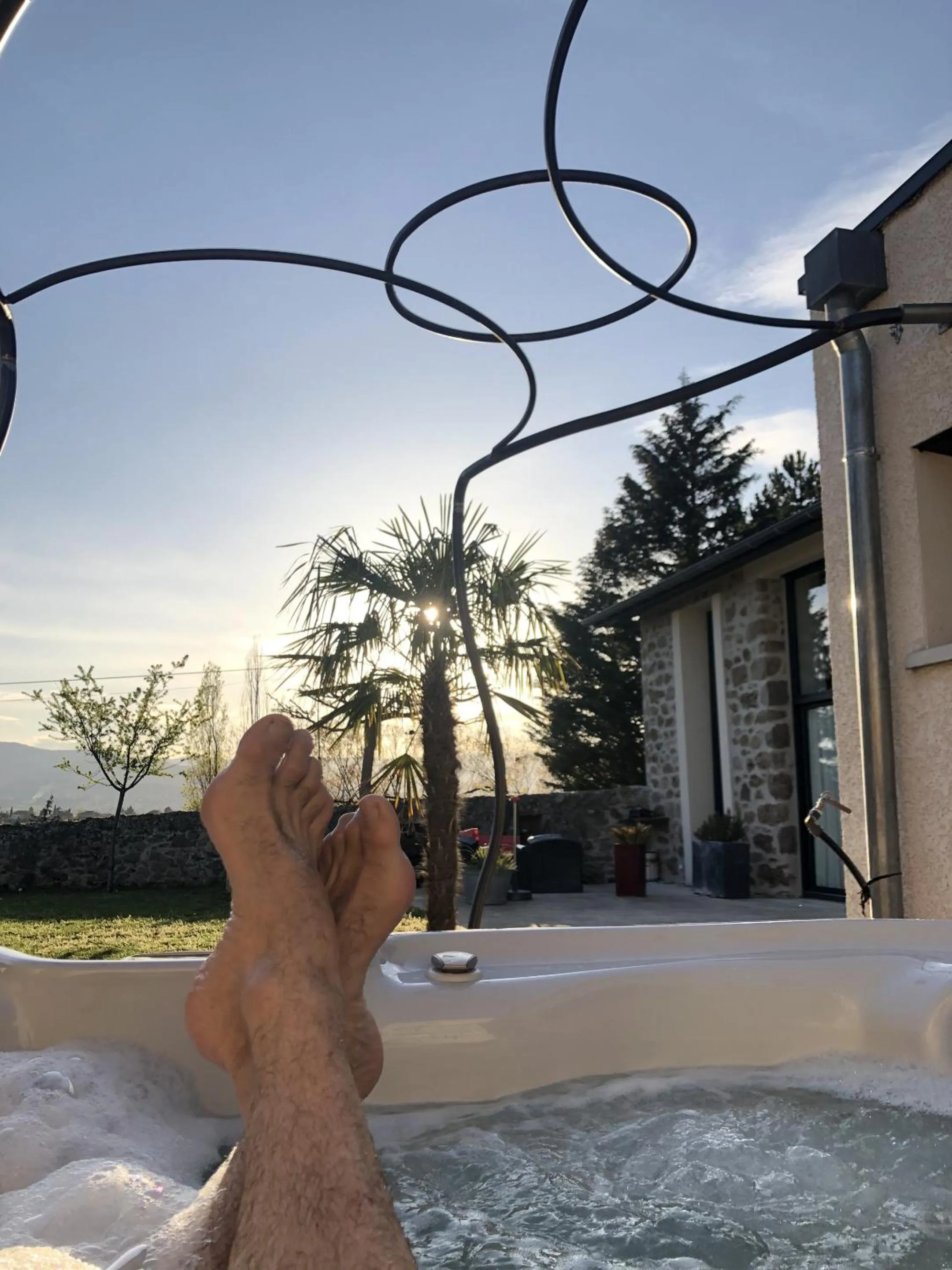 Property building in Au Hangar